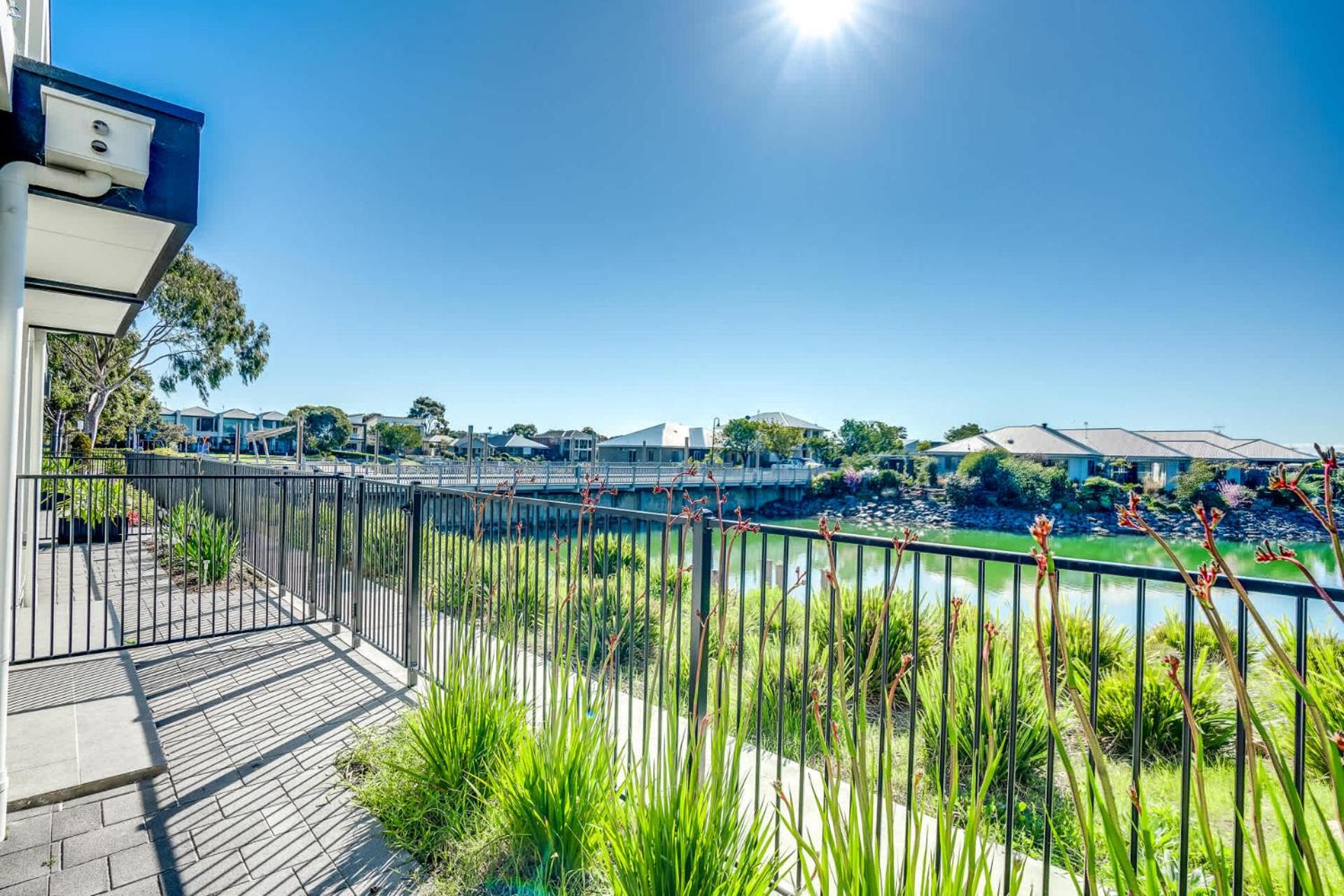 4-13 Central Dr Victor Harbor-No Linen Included