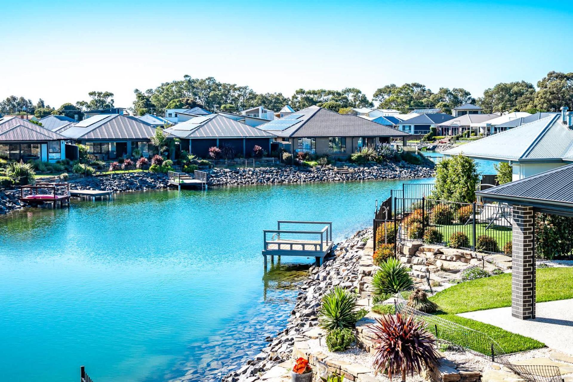 4-13 Central Dr Victor Harbor-No Linen Included