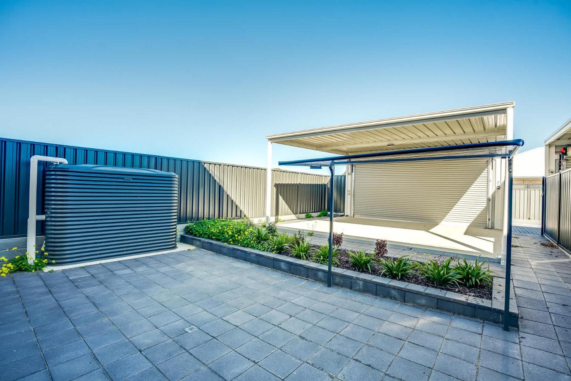 4-13 Central Dr Victor Harbor-No Linen Included