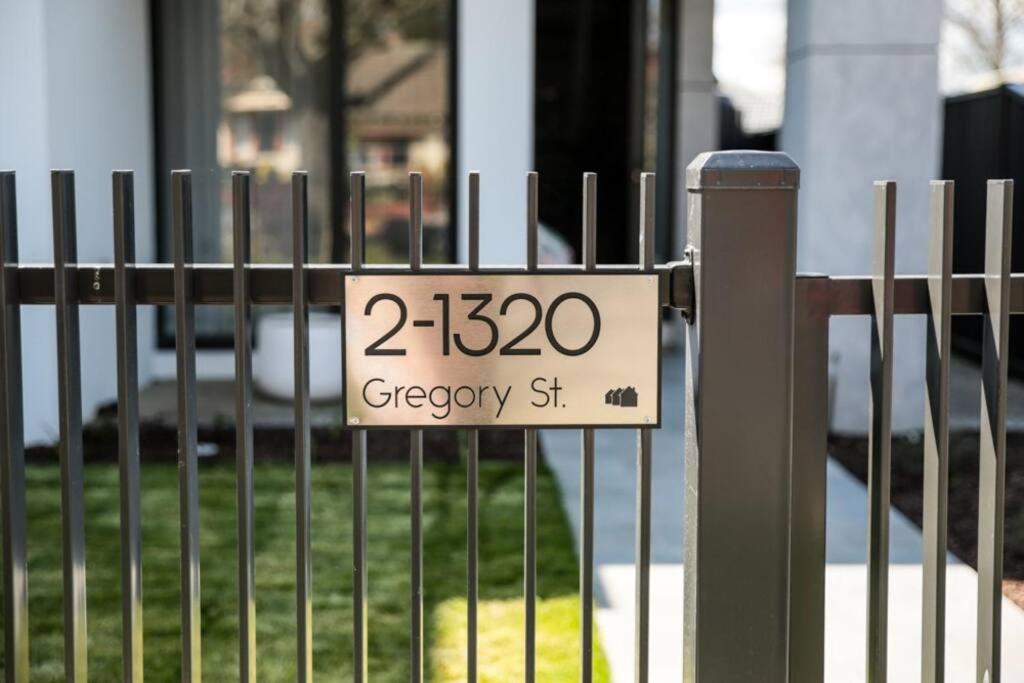 Light and bright townhouse Lake Wendouree