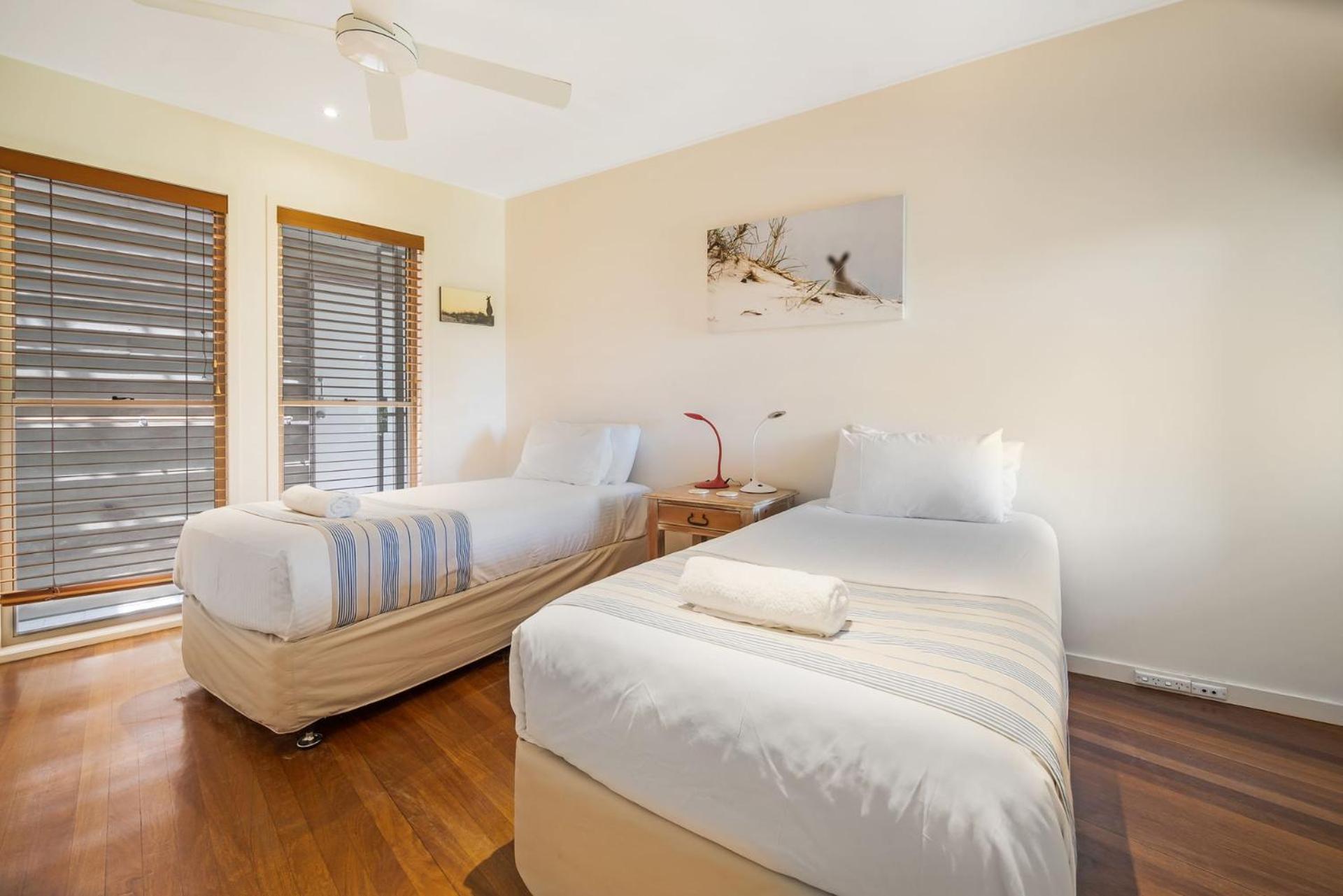 Claytons 5 by Discover Stradbroke
