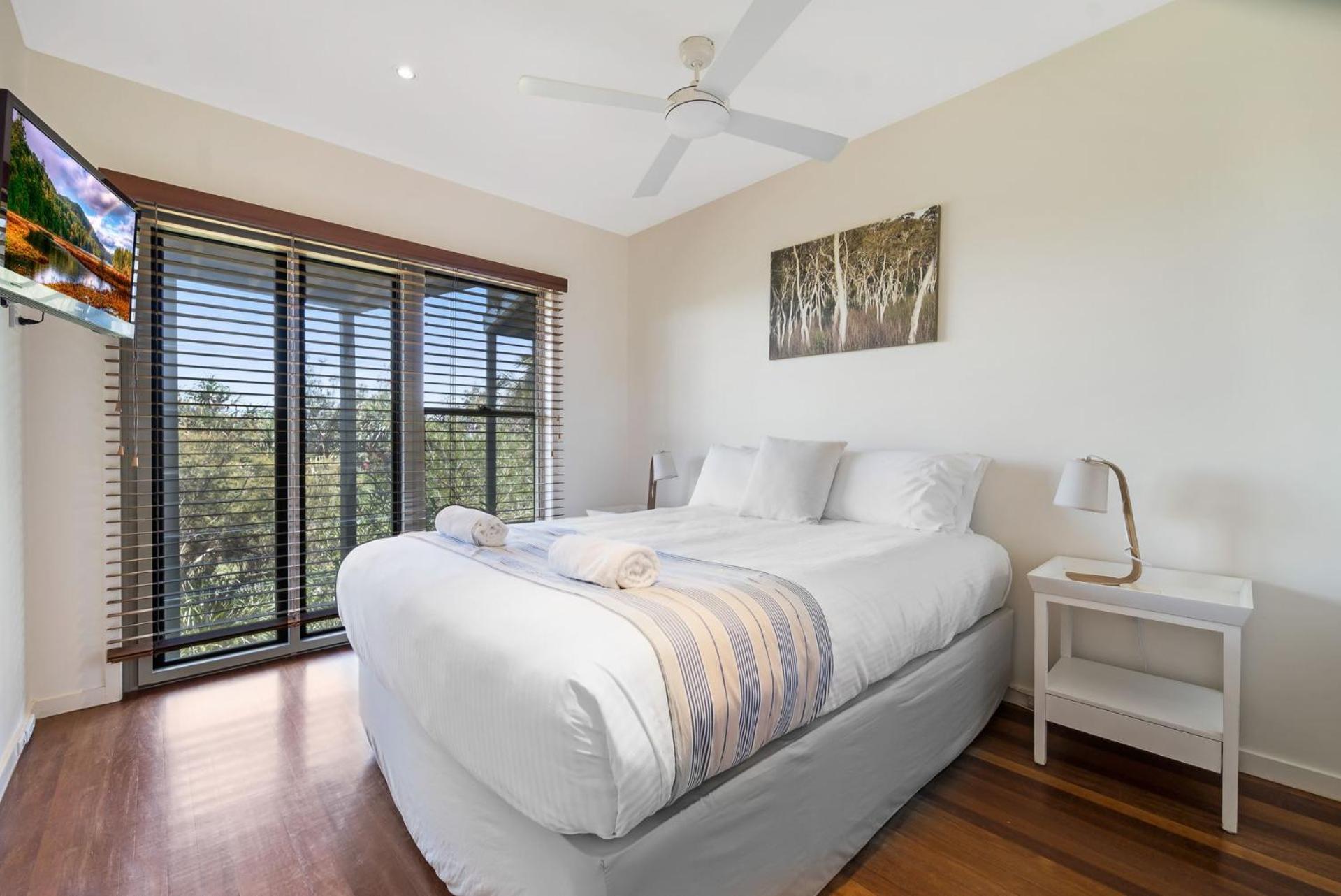 Claytons 5 by Discover Stradbroke