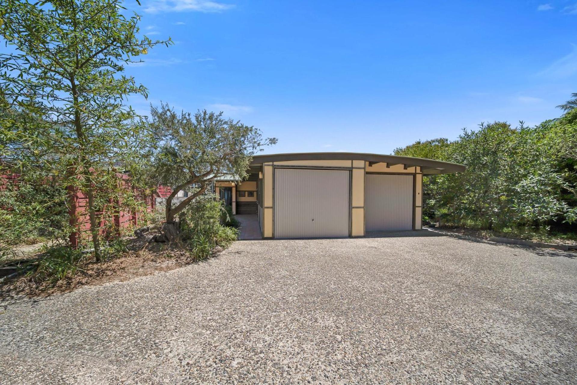Claytons 5 by Discover Stradbroke