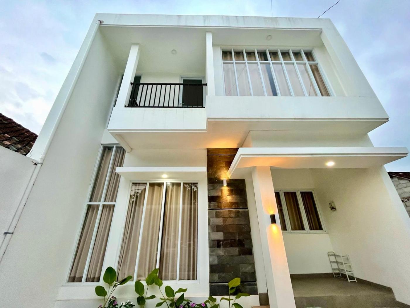 Homestay Diajenk by Sampai Coliving