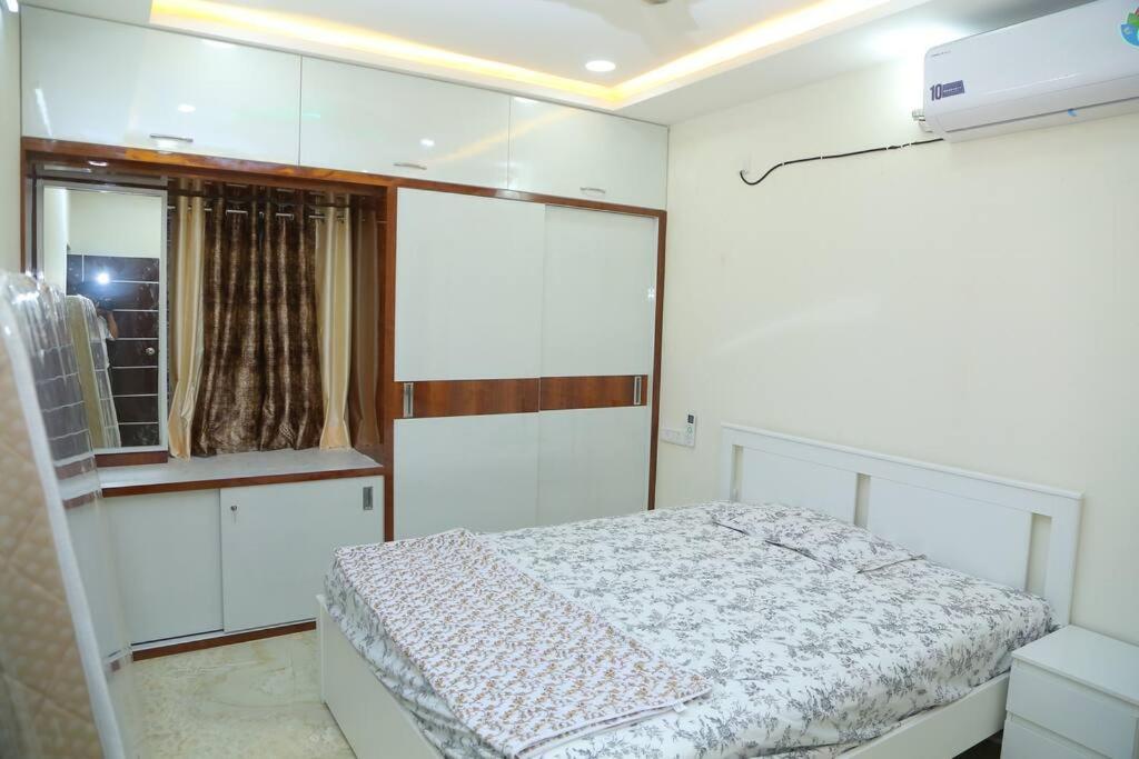 Best place to chill in city! Beautiful 2 BHK Villa! view 3