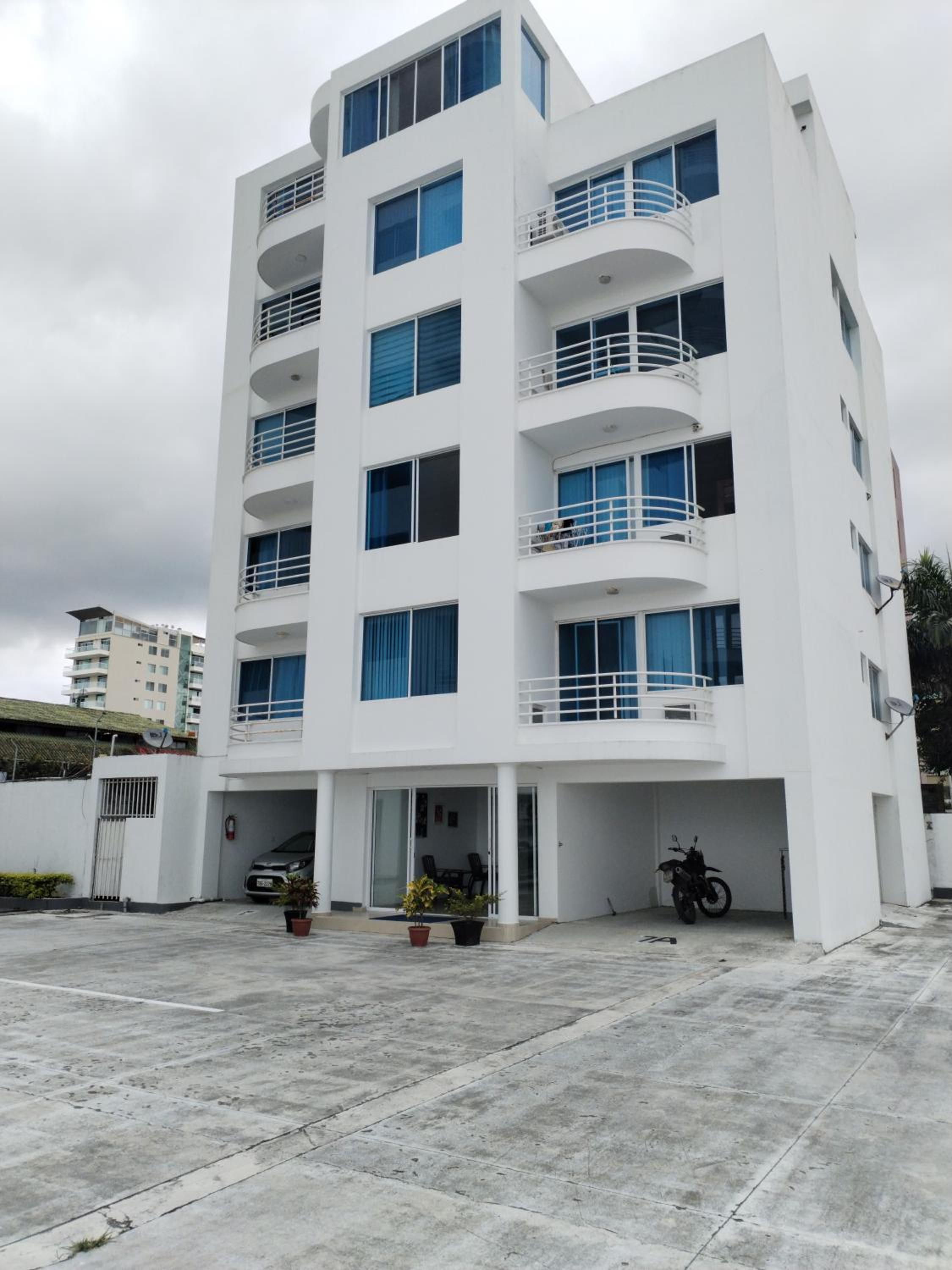 Departamento en Tonsupa Edificio Arena