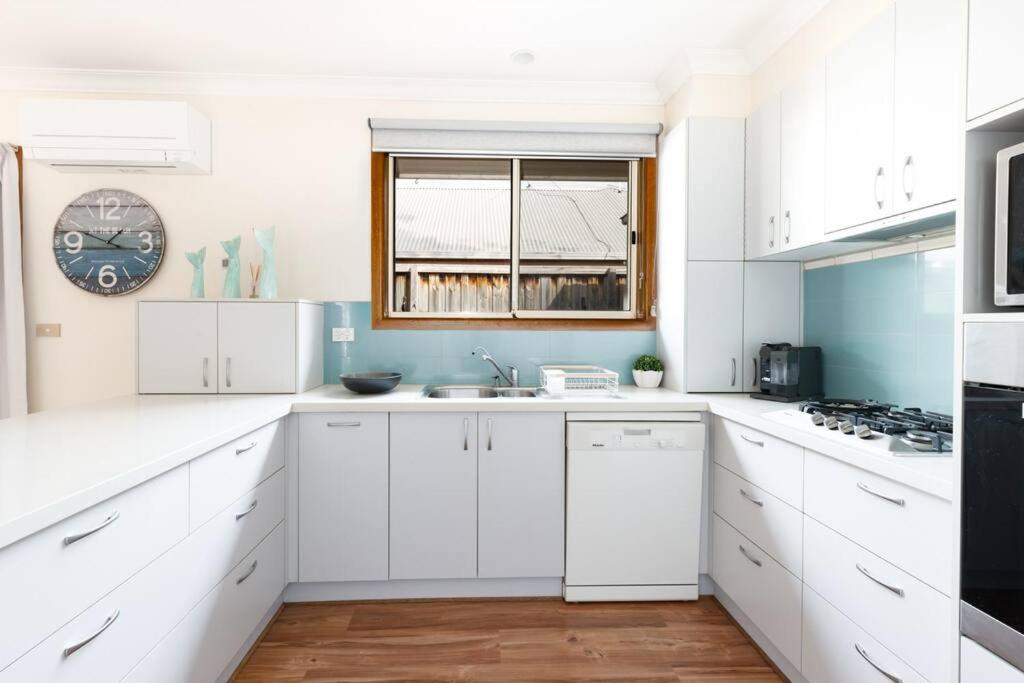 BEST location! Sleep 7 Pet Friendly Spacious