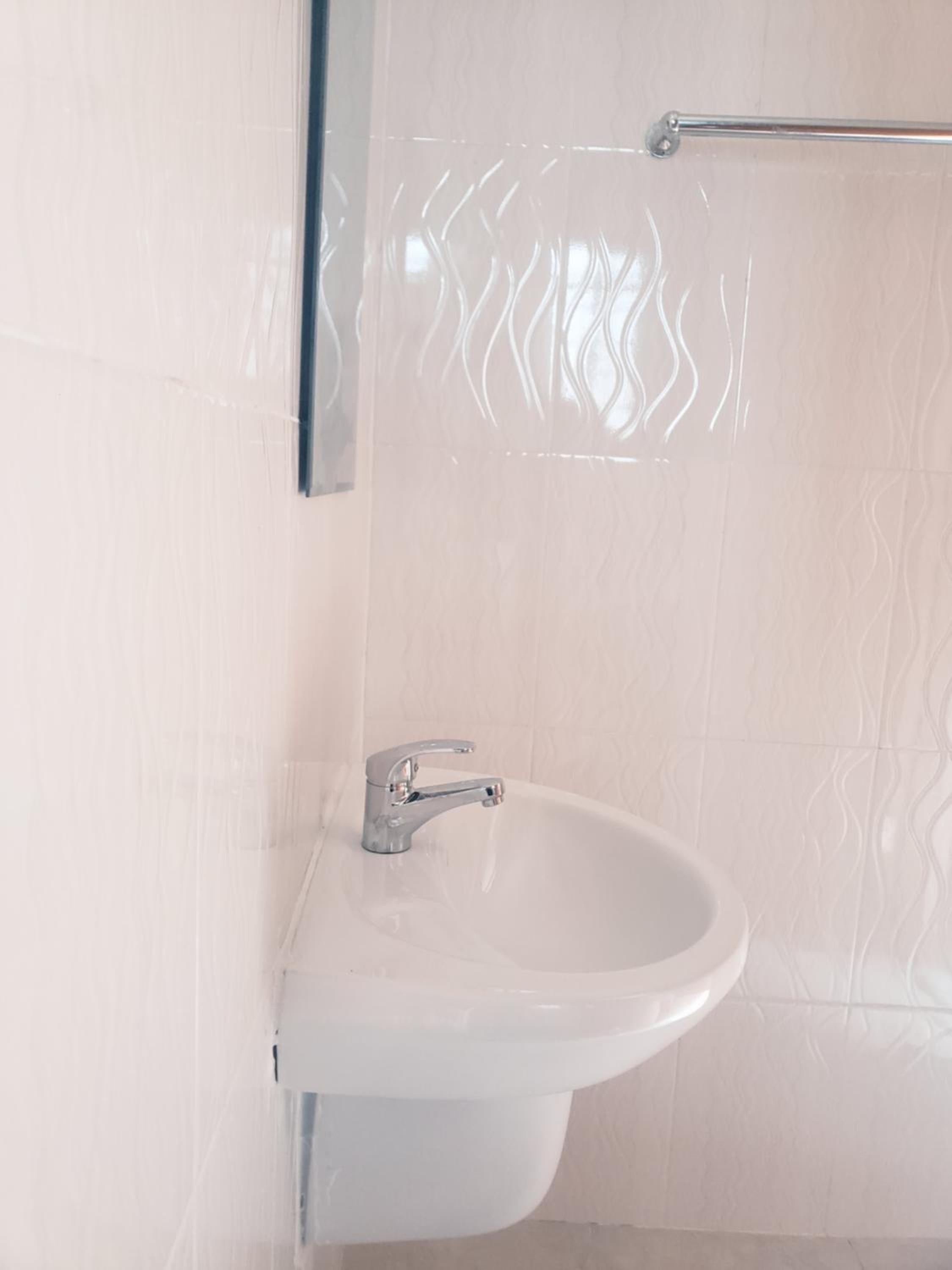 L&j modern backpackers BnB