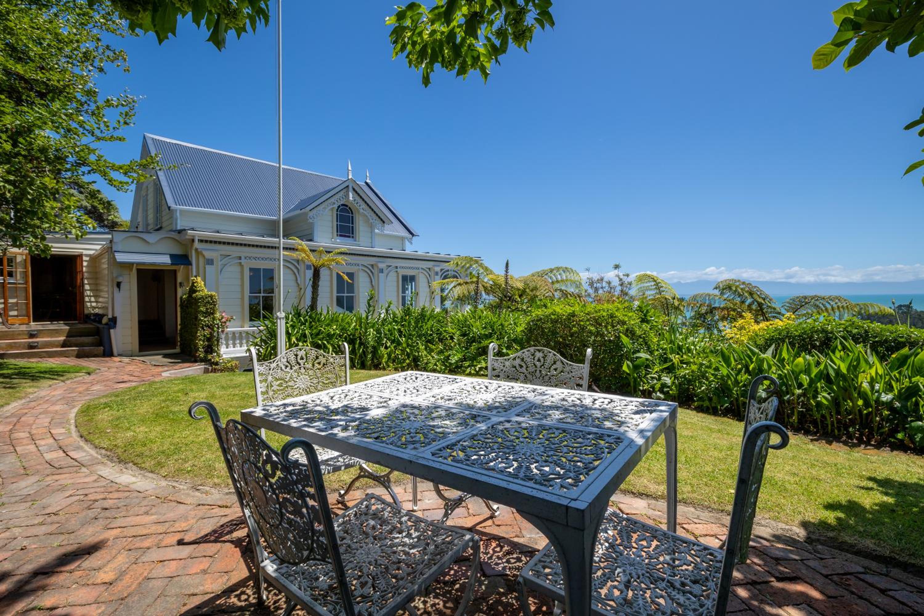 Puna Perch - Te Whare Rangi view 4