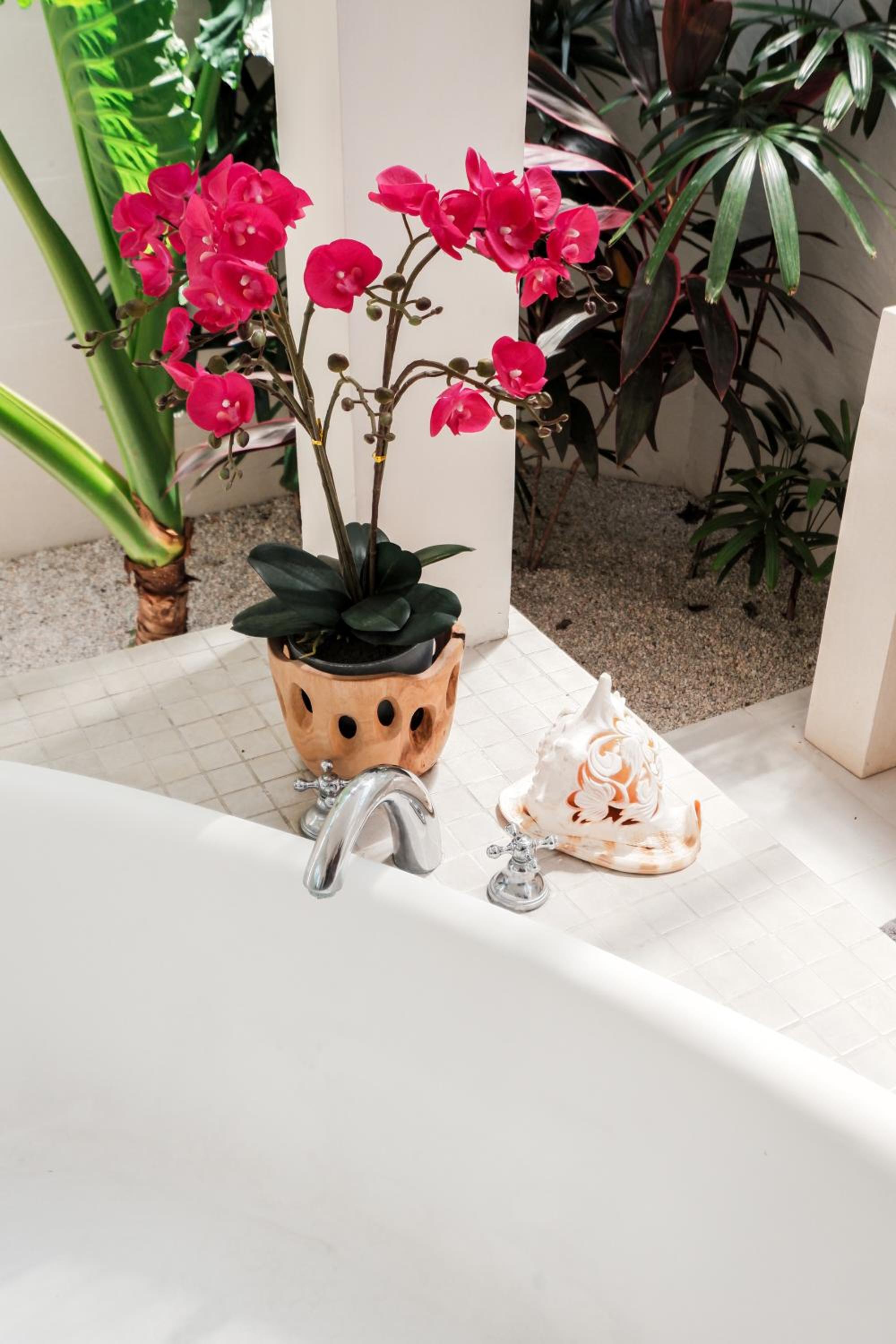 Comfortable 5 Bedroom Villa in Seminyak by Nami Bali view 5