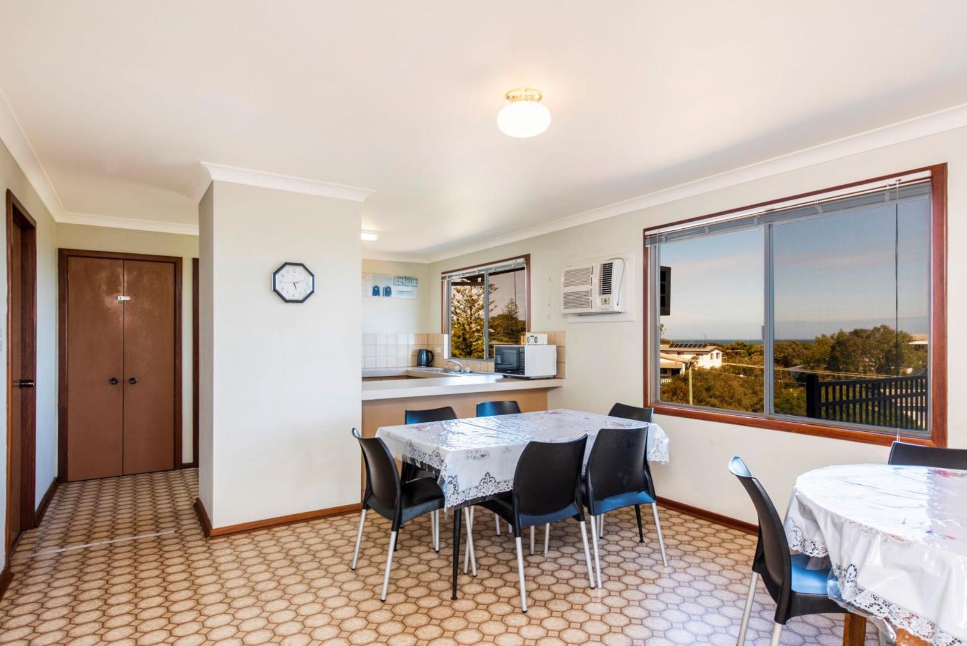 Ninettas Views - Great coastal location
