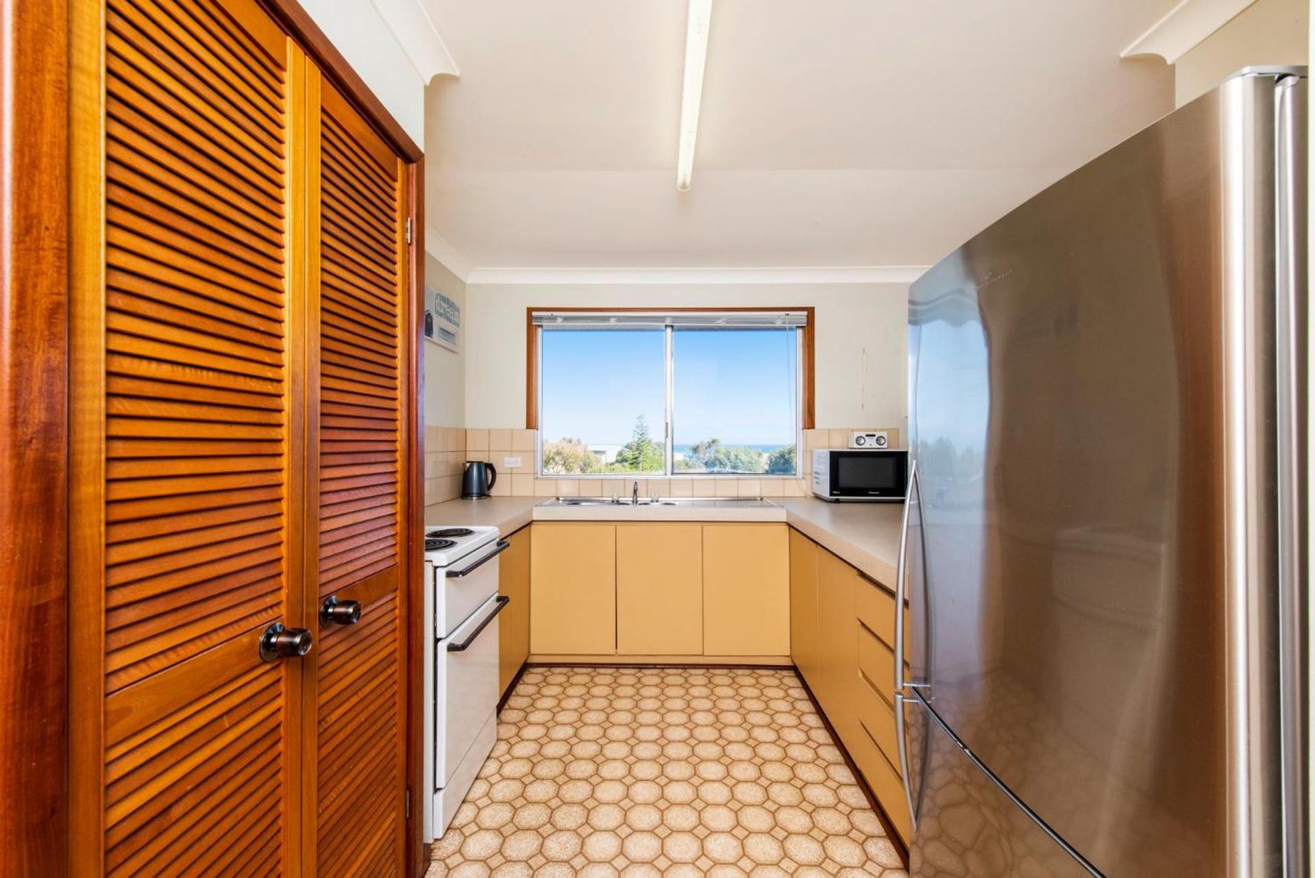 Ninettas Views - Great coastal location