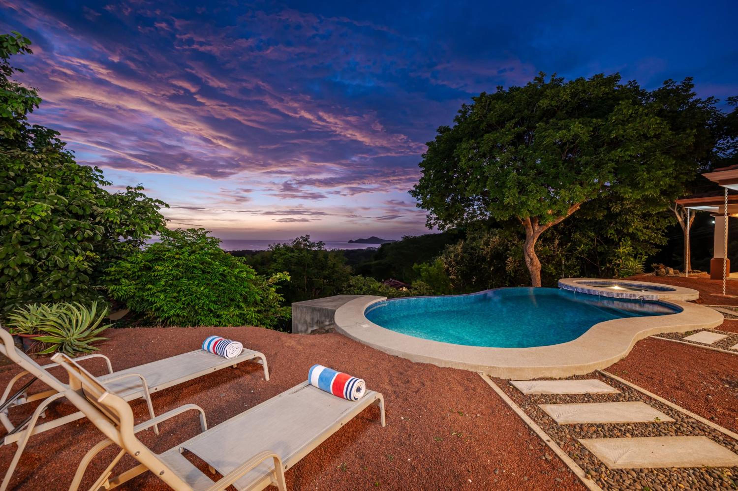 Casa Lasky 4br Villa W Pool & View