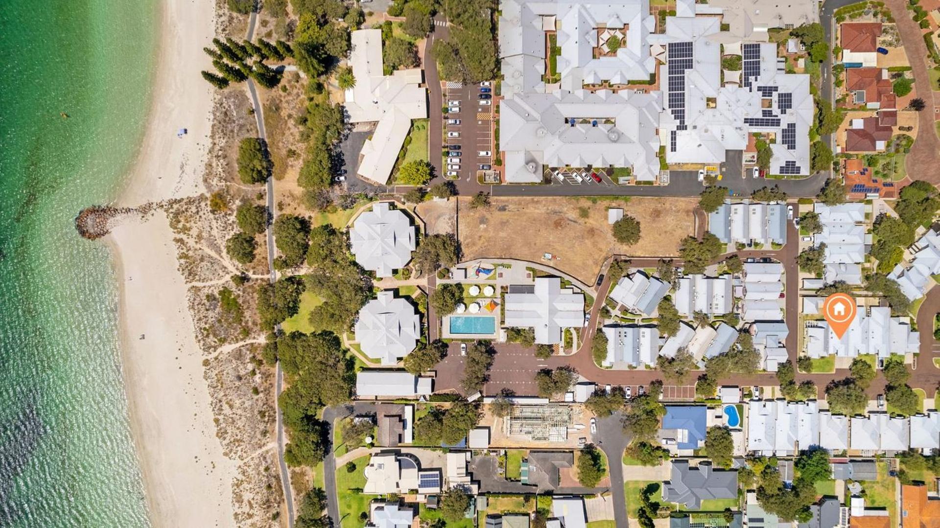 Escape to 28 at Cape View