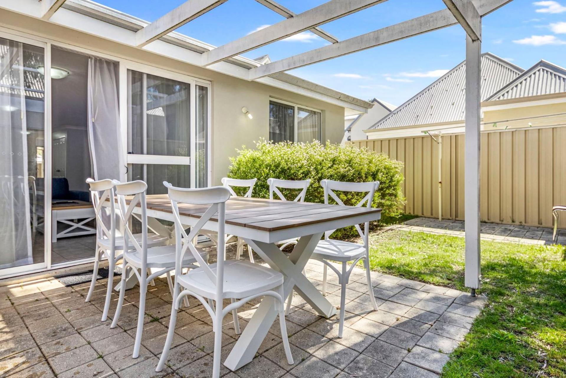 Escape to 28 at Cape View