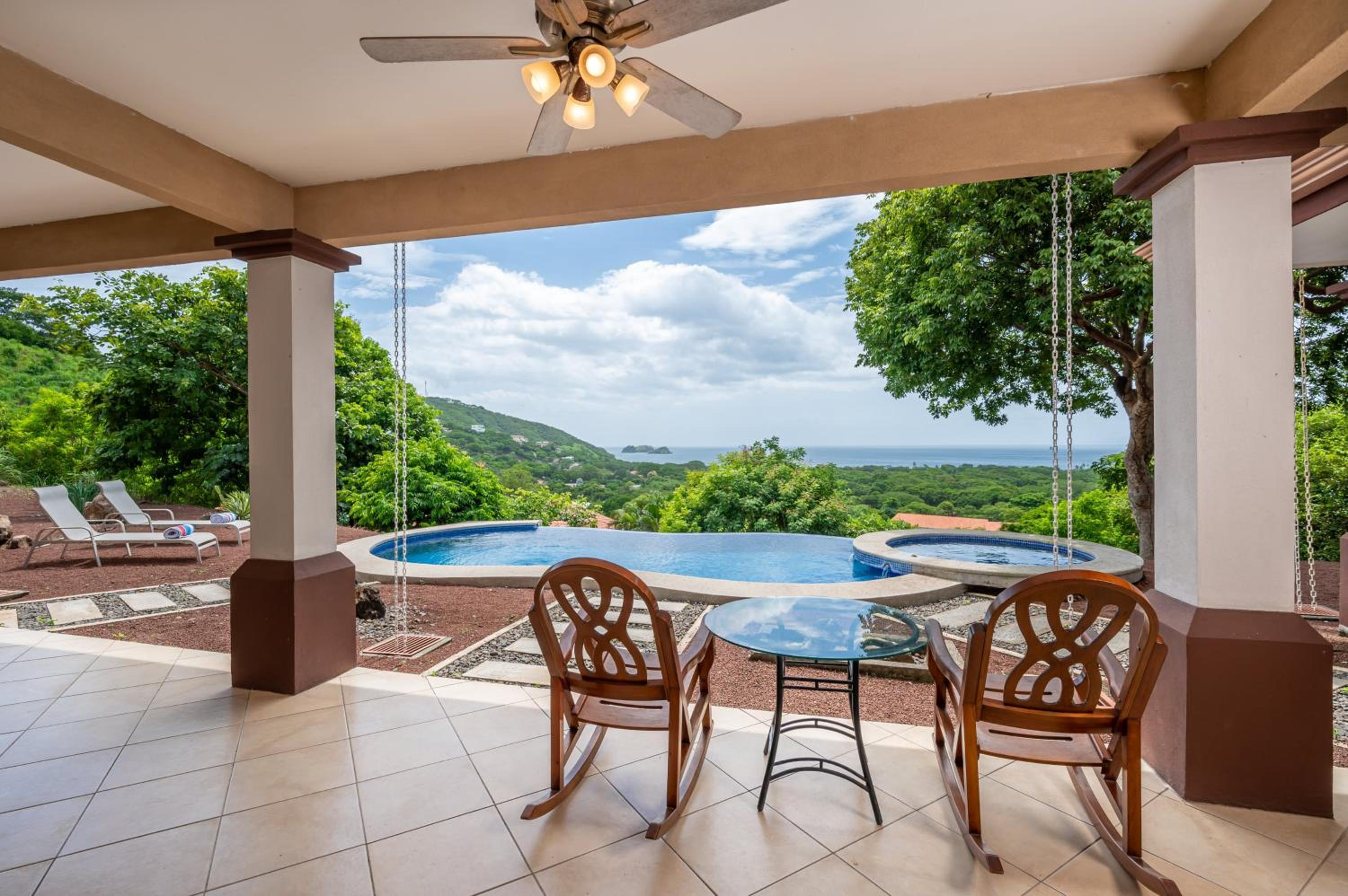 Casa Lasky 4br Villa W Pool & View