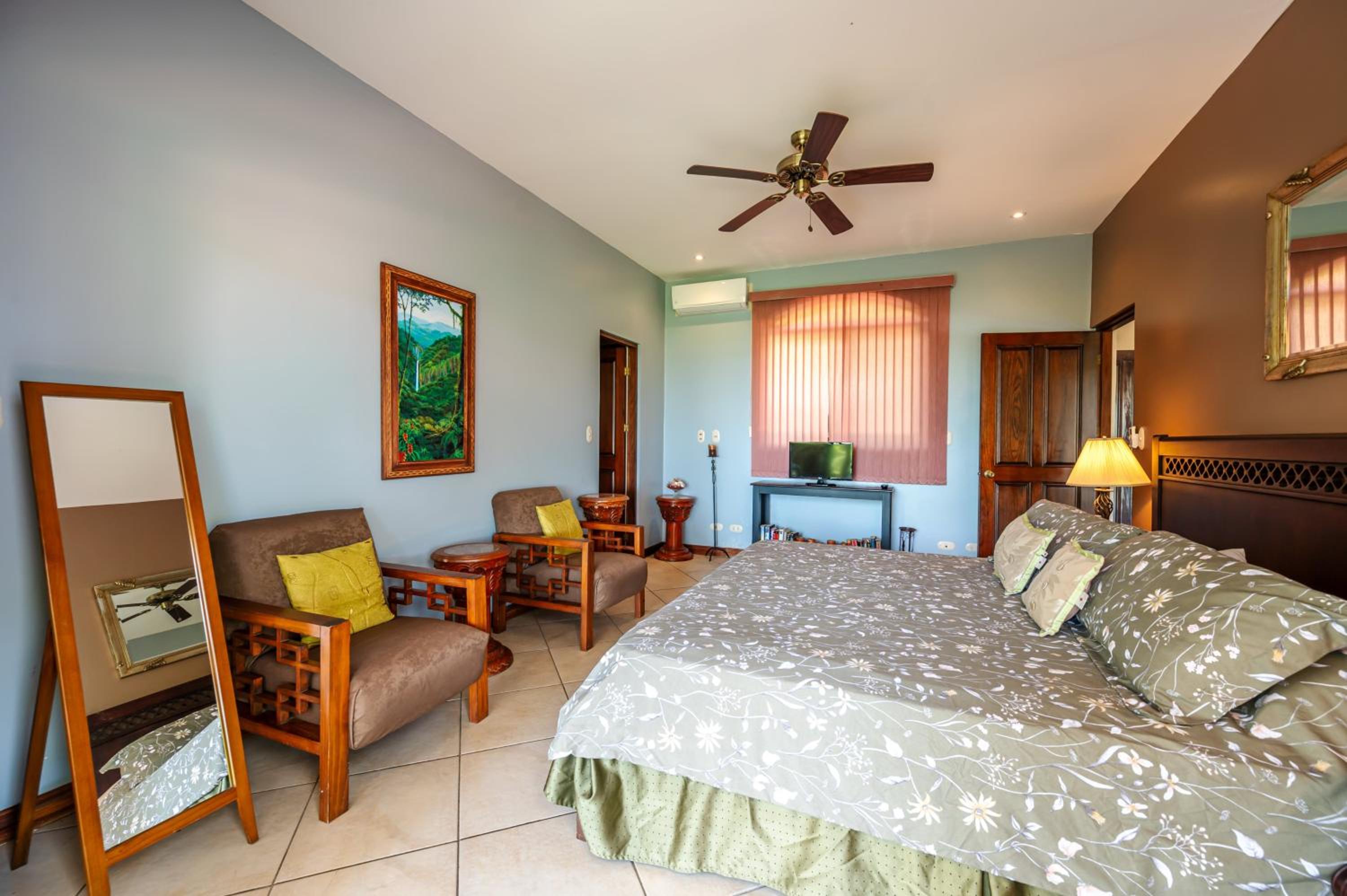 Casa Lasky 4br Villa W Pool & View