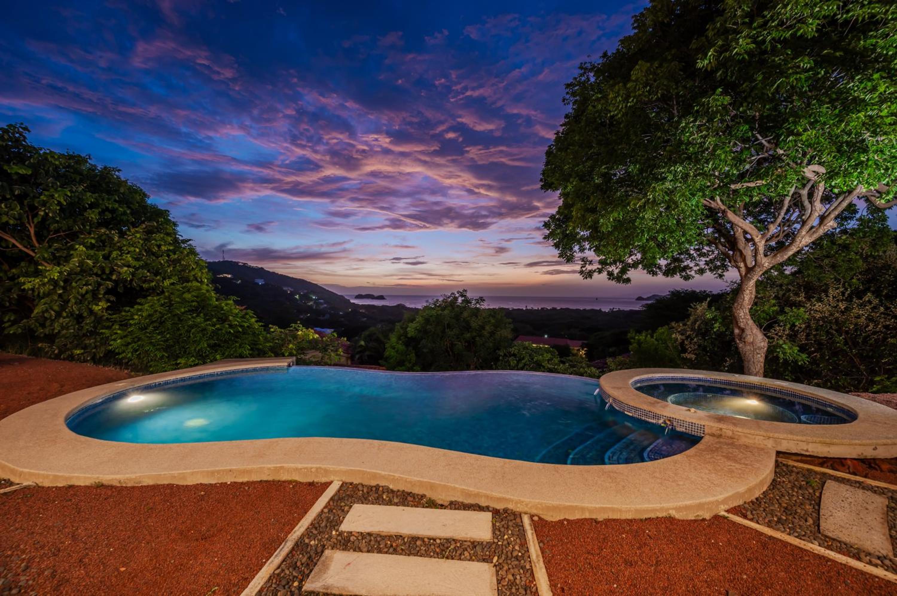 Casa Lasky 4br Villa W Pool & View