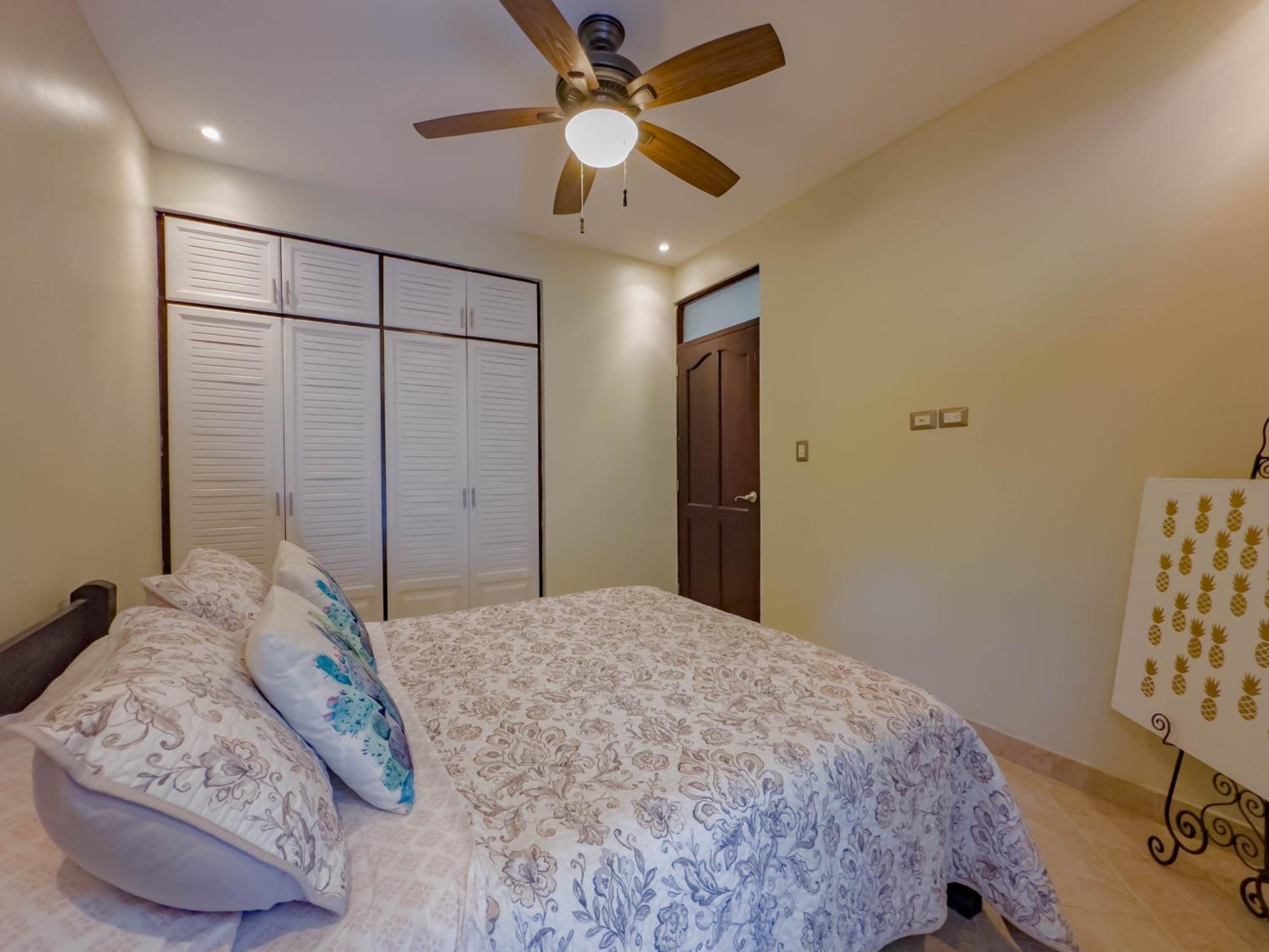 One Particular Harbor 2br Townhouse 4 Guests