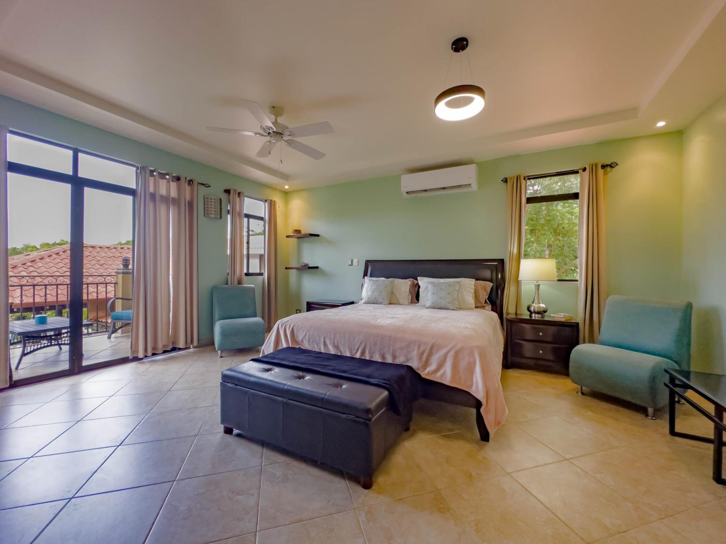 One Particular Harbor 2br Townhouse 4 Guests
