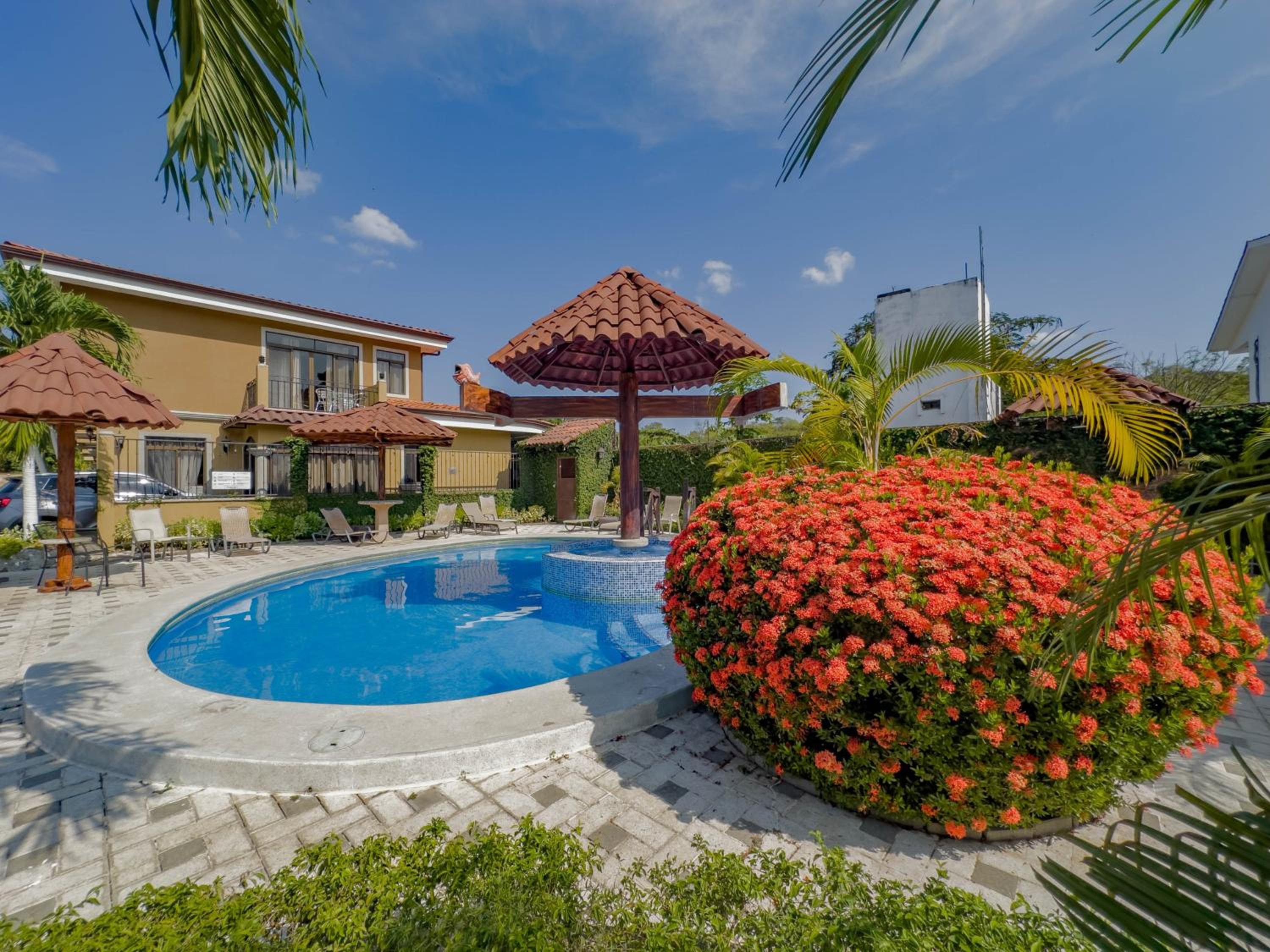 One Particular Harbor 2br Townhouse 4 Guests