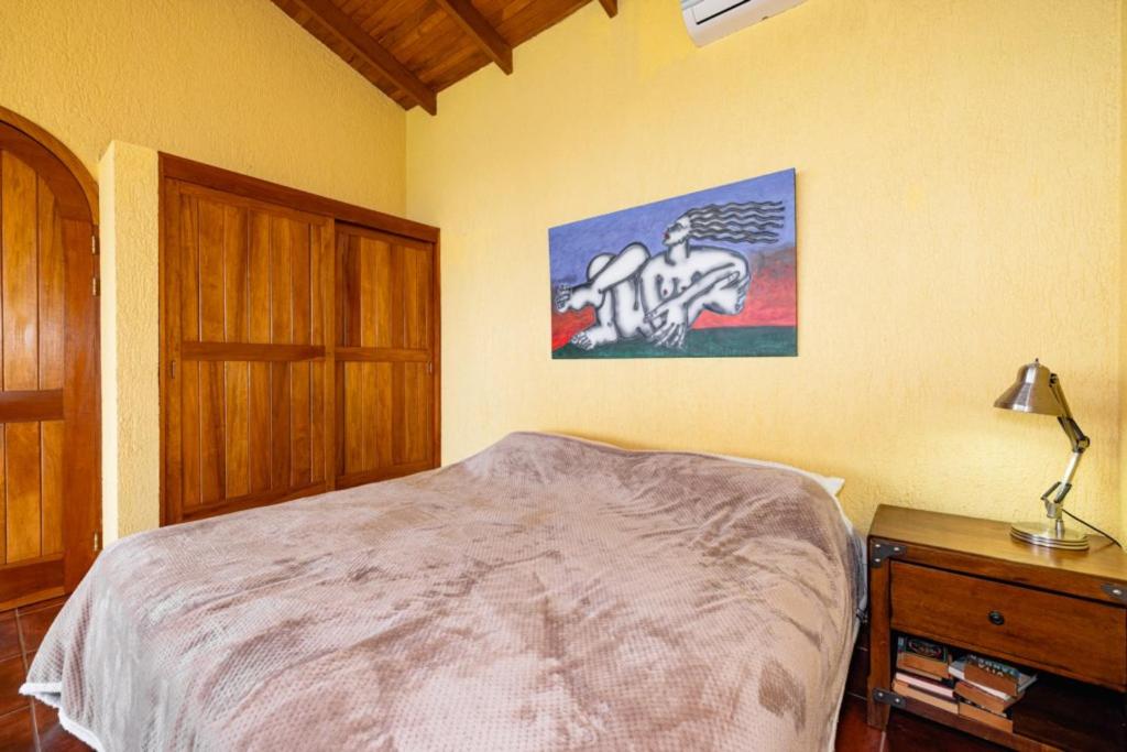 Casa Amarilla 4br Bay-view Villa - 8 Guests