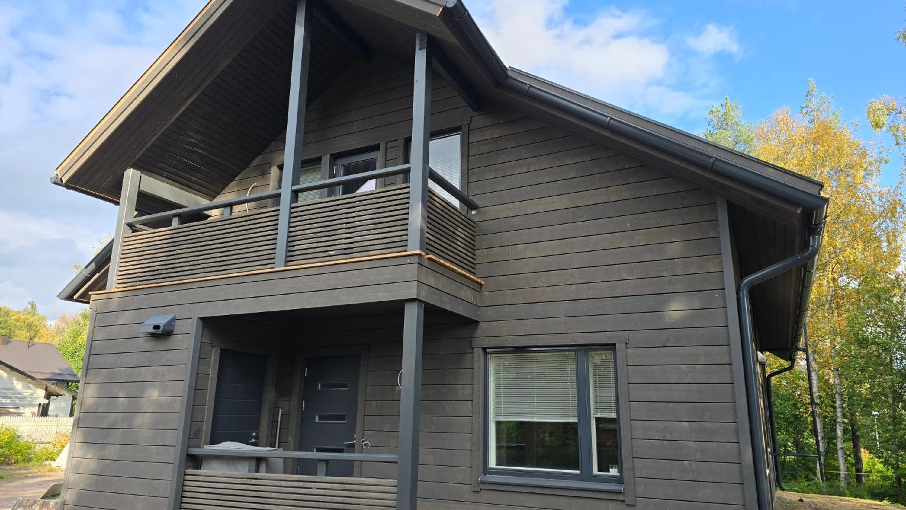 Elves Eco Design House B