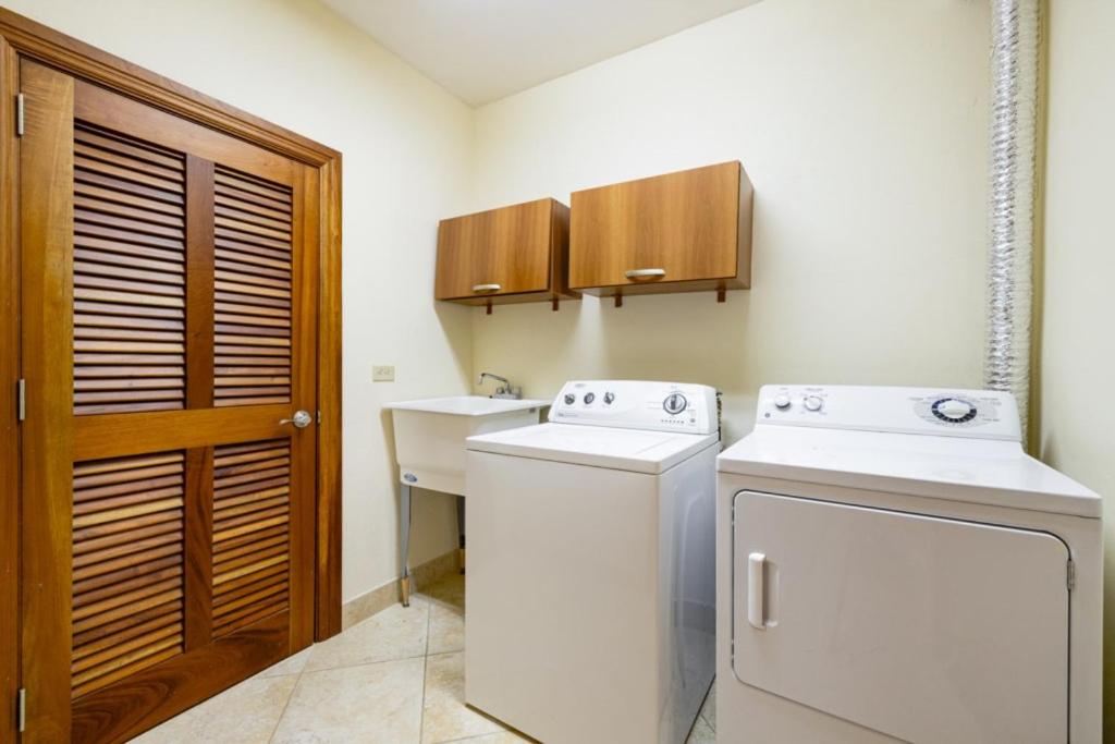 Bay Point 8