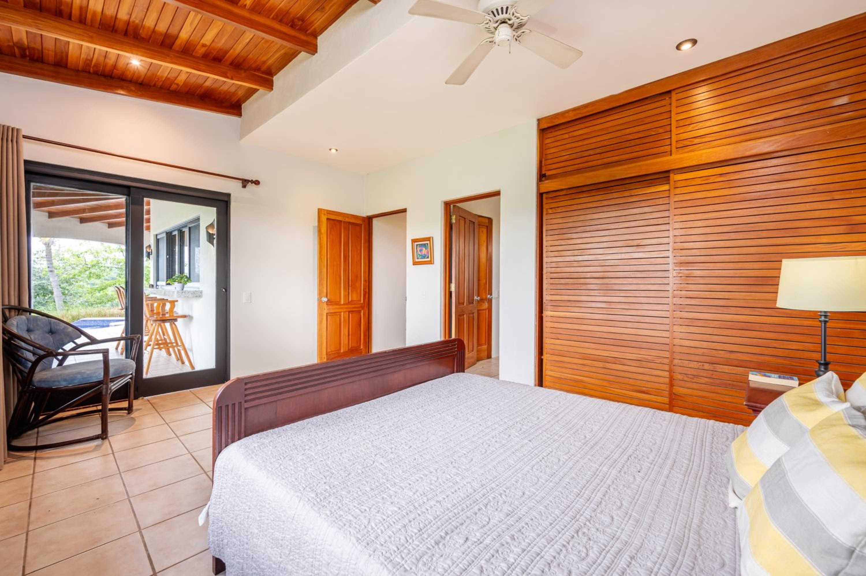 Vista Oceano 5br Villa With Bay View - 7 Guests