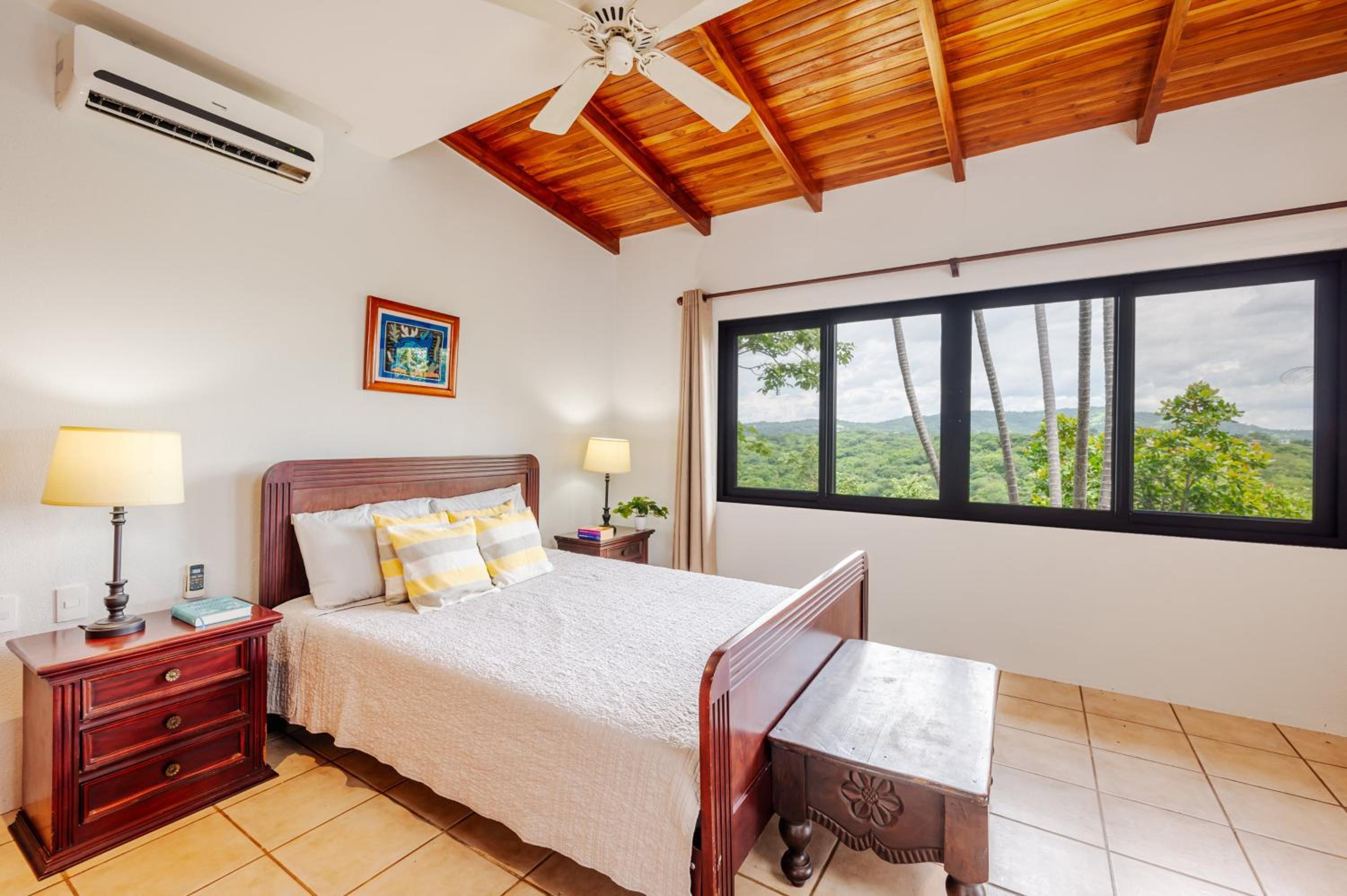 Vista Oceano 5br Villa With Bay View - 7 Guests