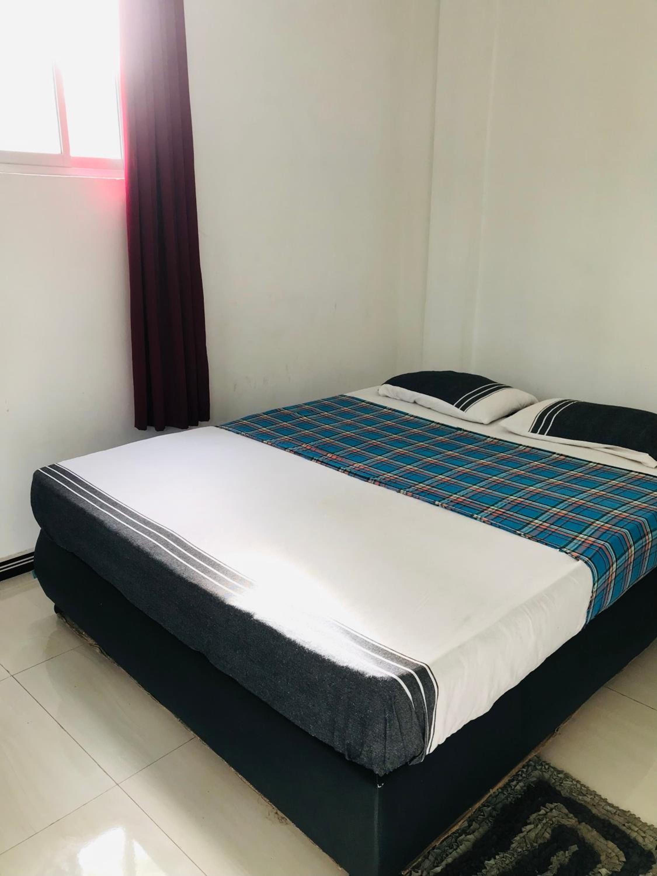 Hotel Deshapriya