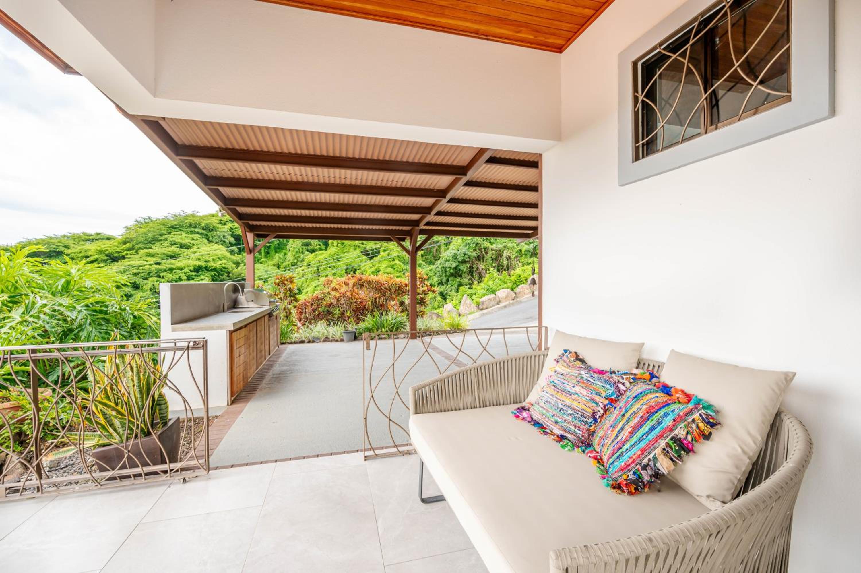 Casa Del Mar 4br Pool Villa Hermosa 8 Guests