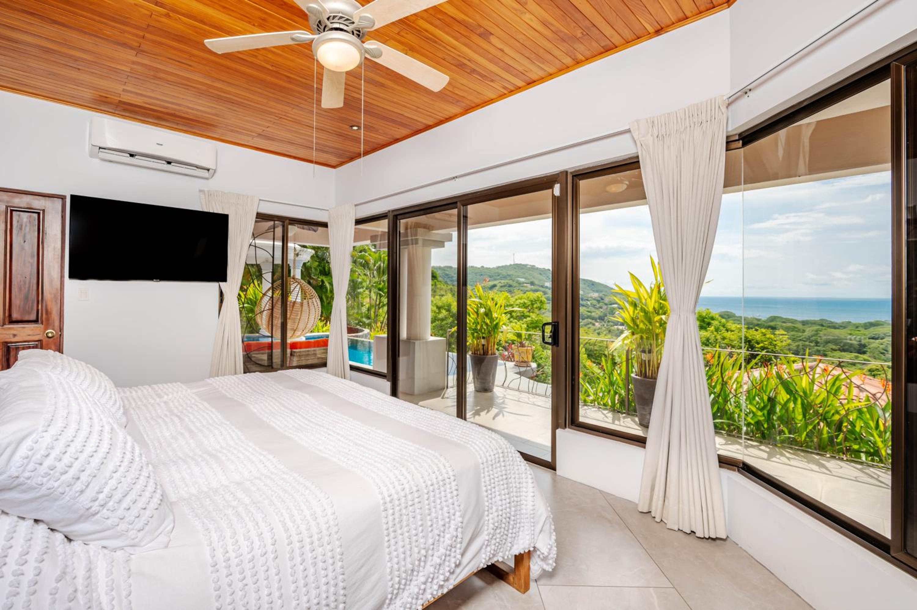 Casa Del Mar 4br Pool Villa Hermosa 8 Guests