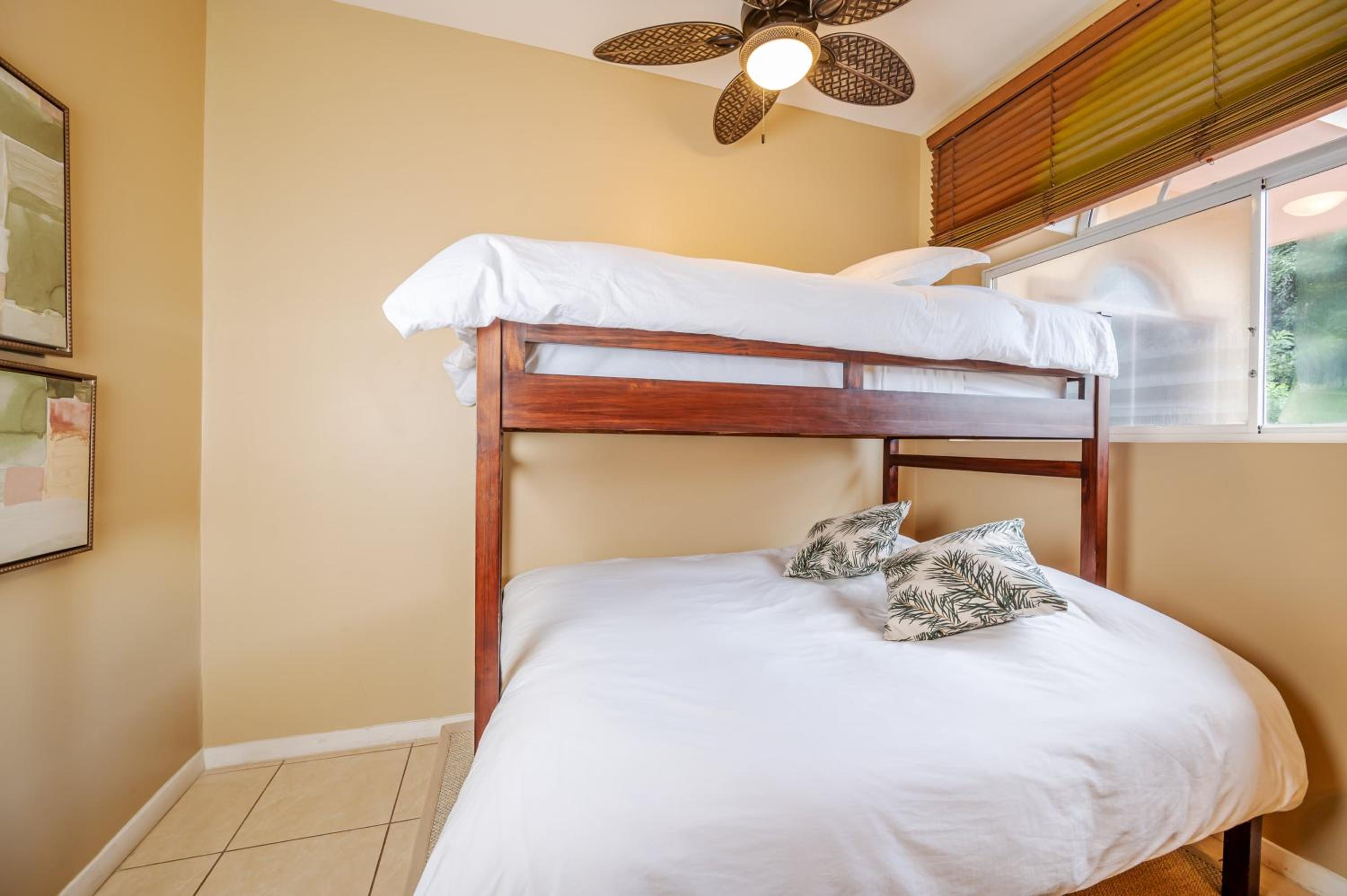 Nube Nueve 5BR Villa w Pool & Ocean Views