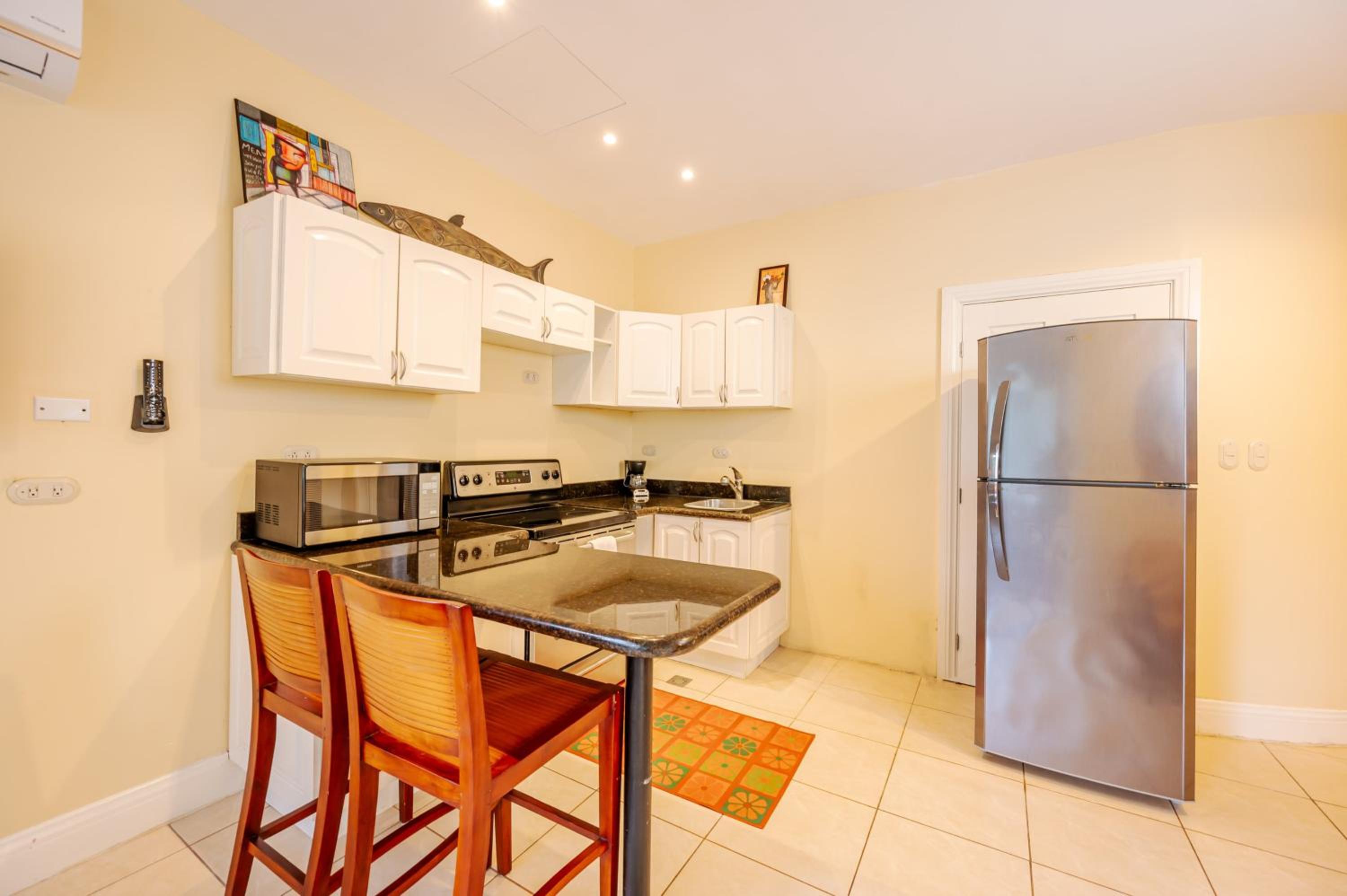Nube Nueve 5BR Villa w Pool & Ocean Views