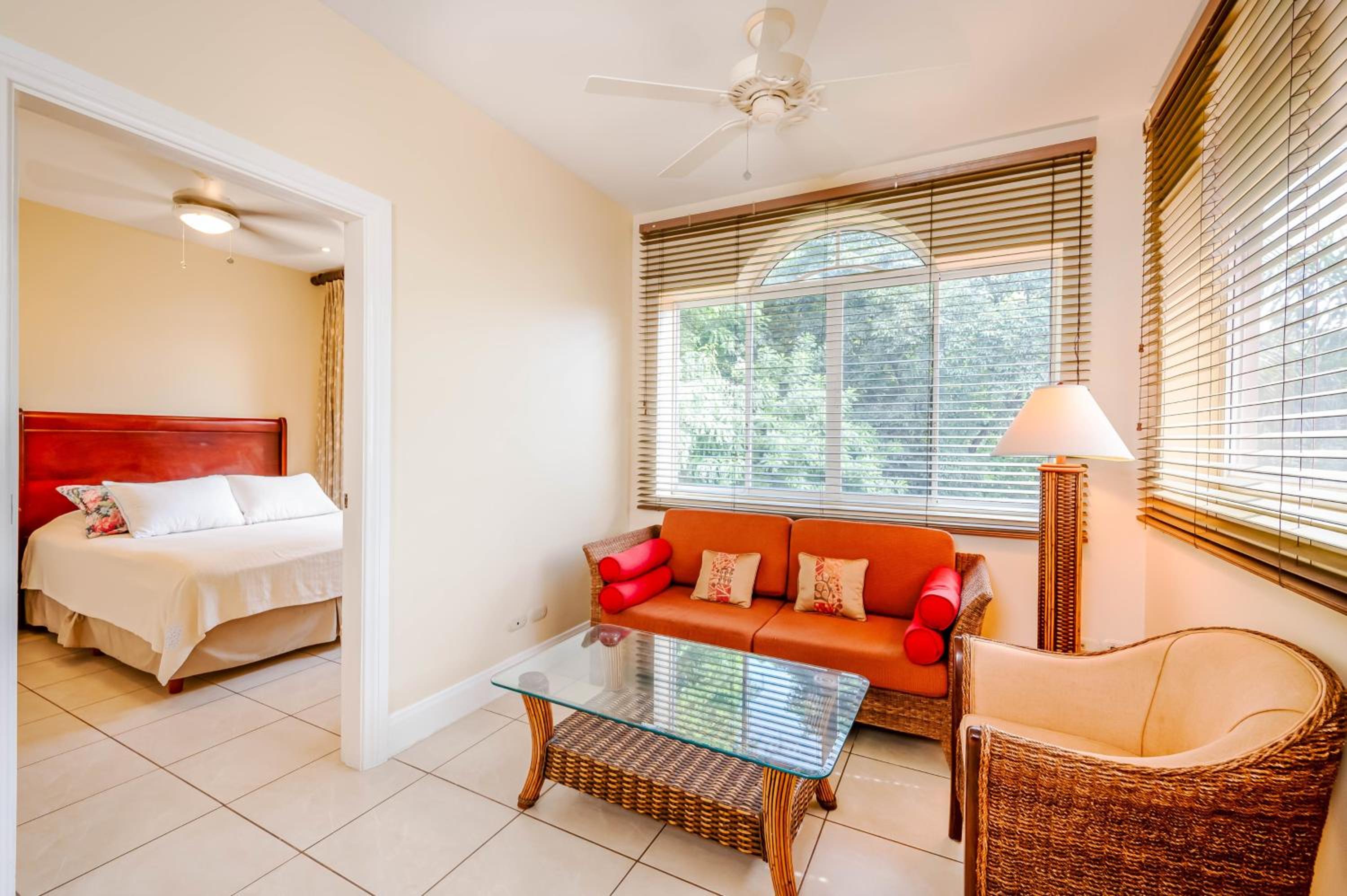 Nube Nueve 5BR Villa w Pool & Ocean Views