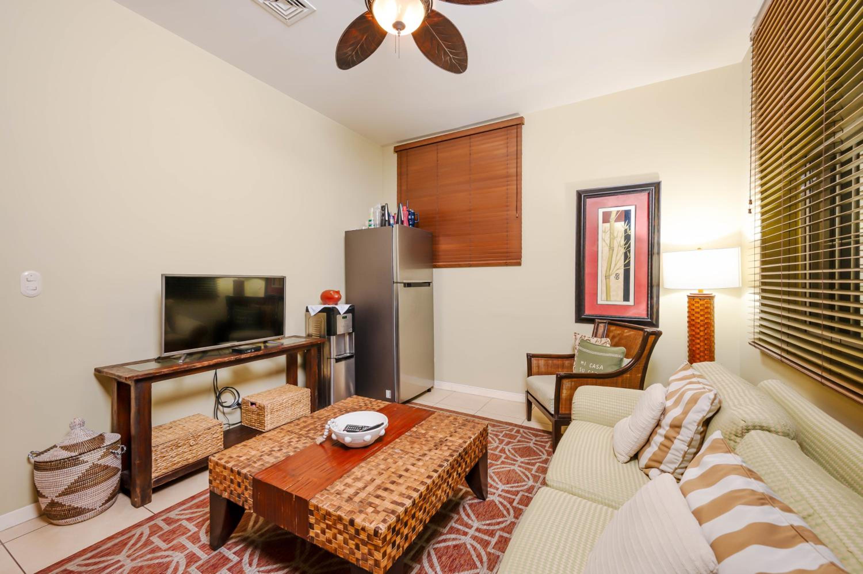 Nube Nueve 5BR Villa w Pool & Ocean Views