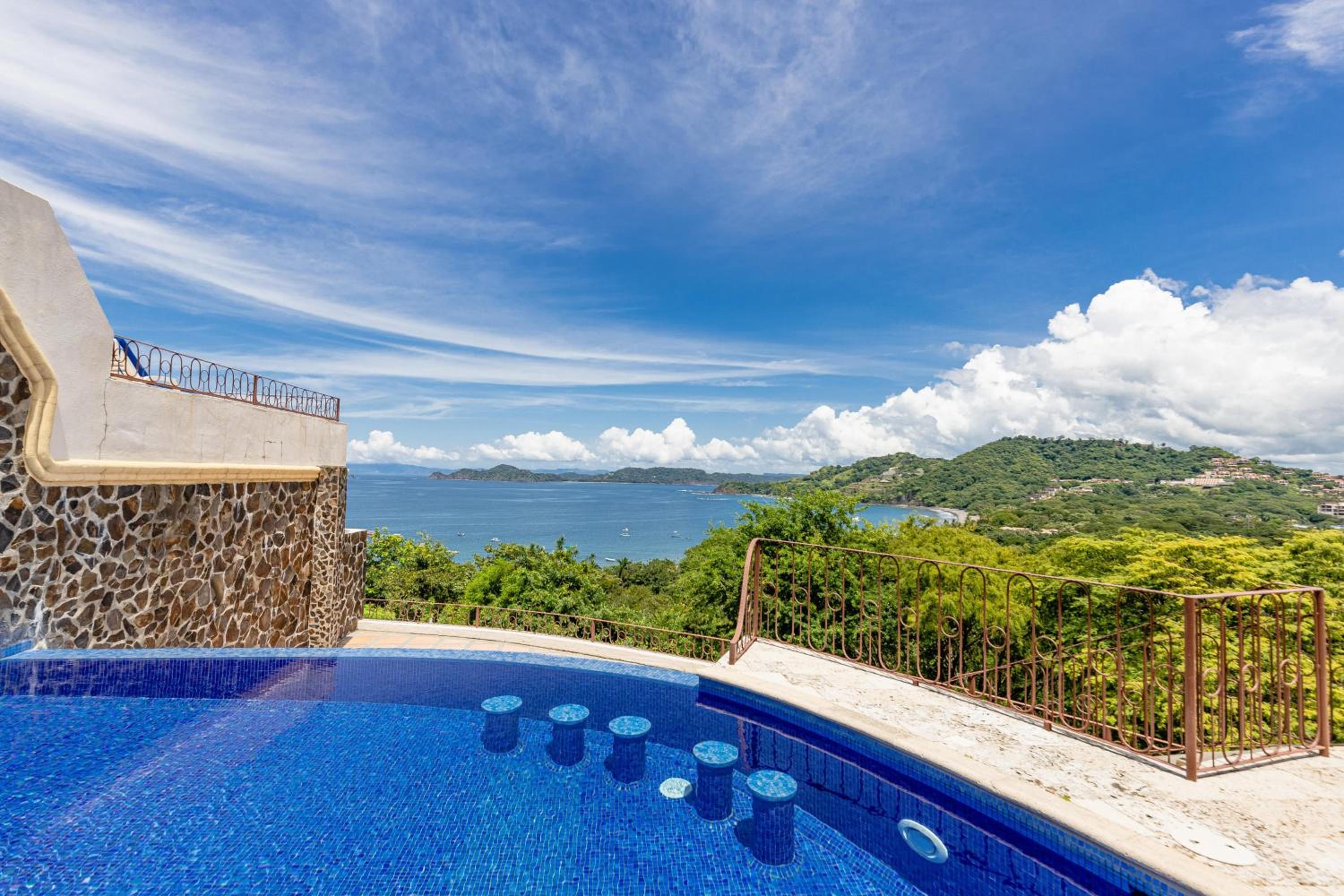 Mariners Point C1 3br Ocean-view Private Pool