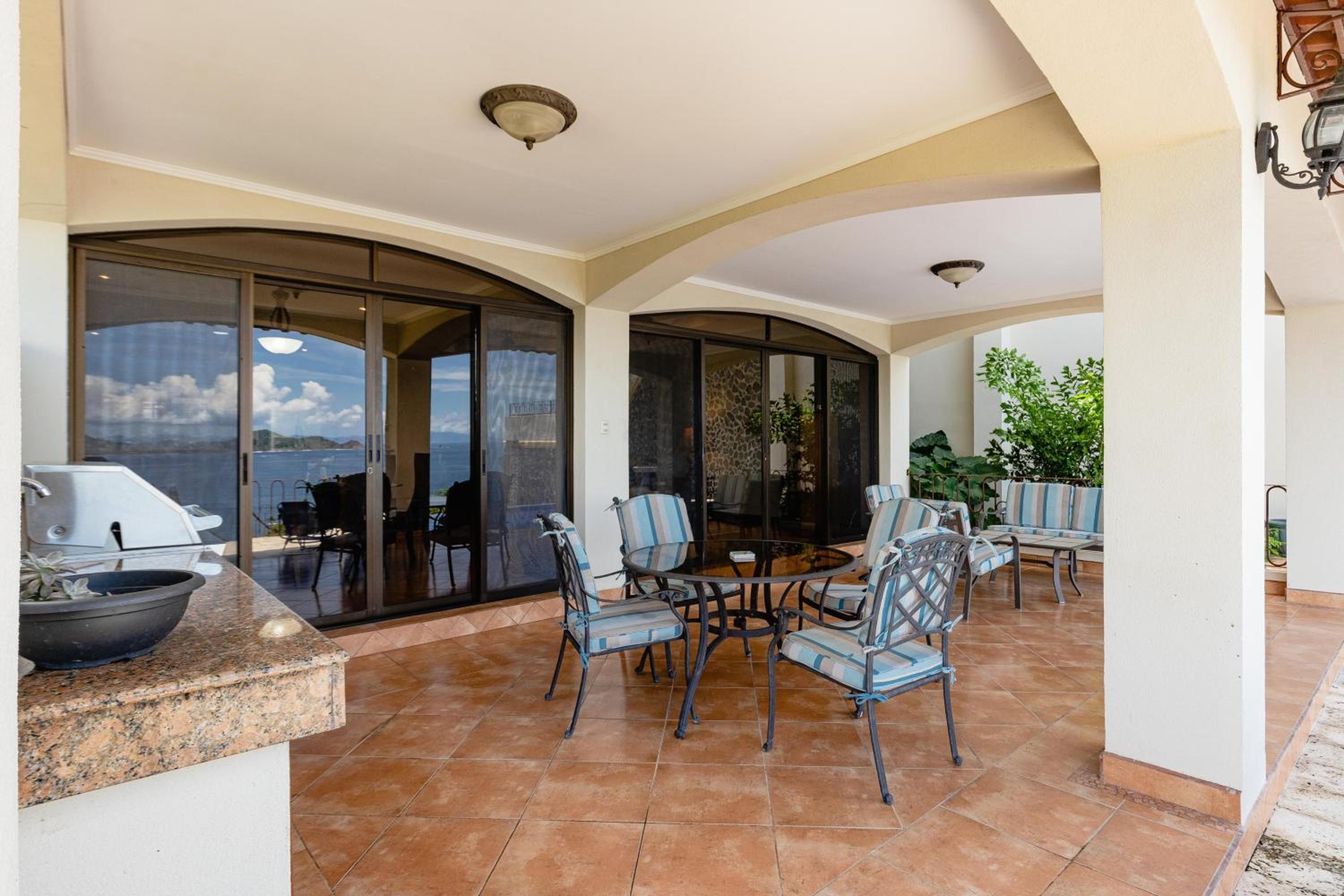 Mariners Point C1 3br Ocean-view Private Pool