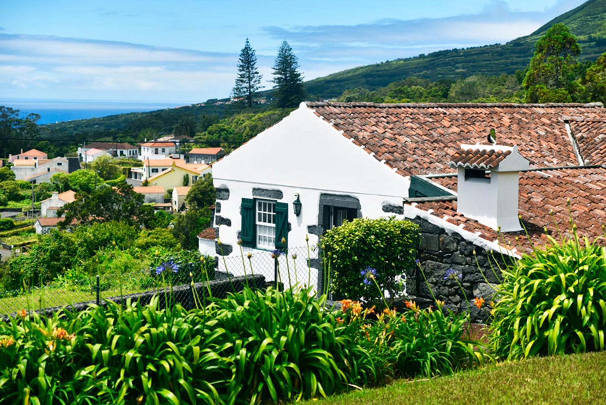 Casas do Capelo view 2