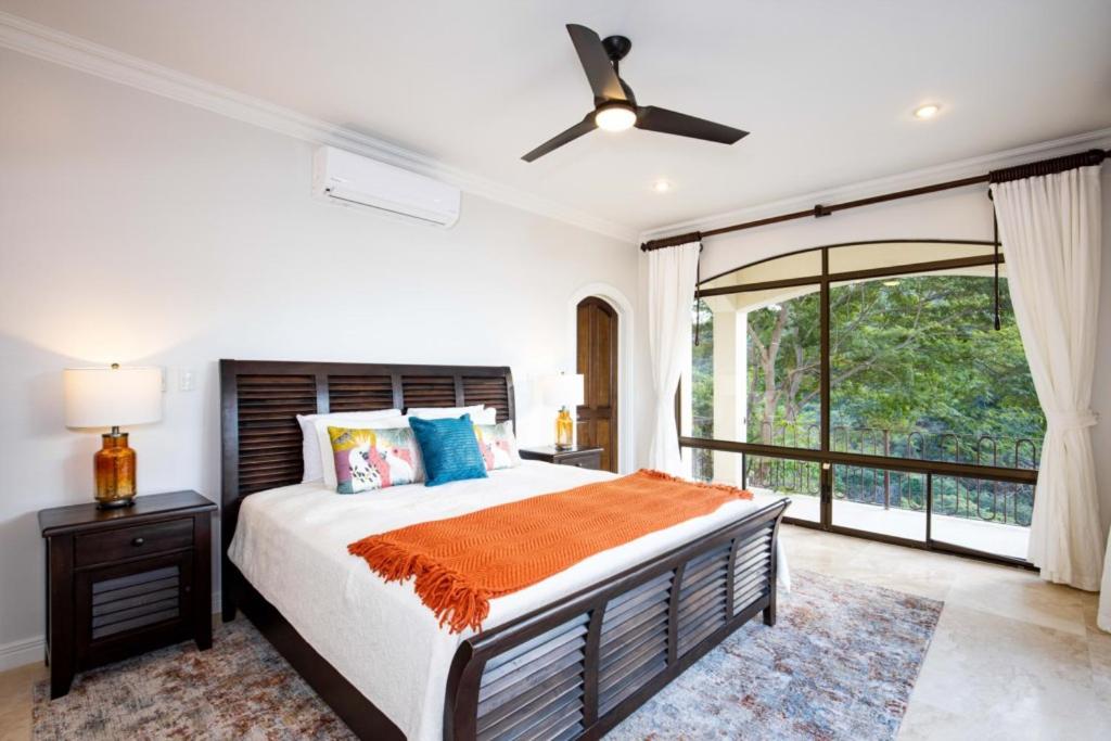 Mariners Point B1 Ocean-view 3br Private Pool