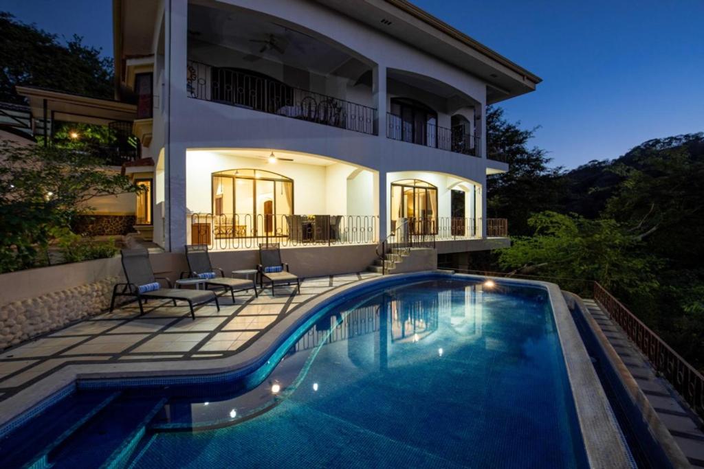 Mariners Point B1 Ocean-view 3br Private Pool