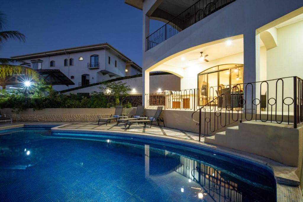 Mariners Point B1 Ocean-view 3br Private Pool