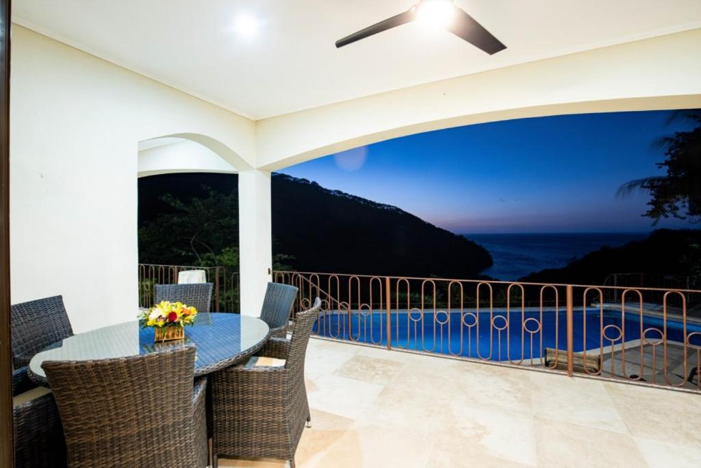 Mariners Point B1 Ocean-view 3br Private Pool