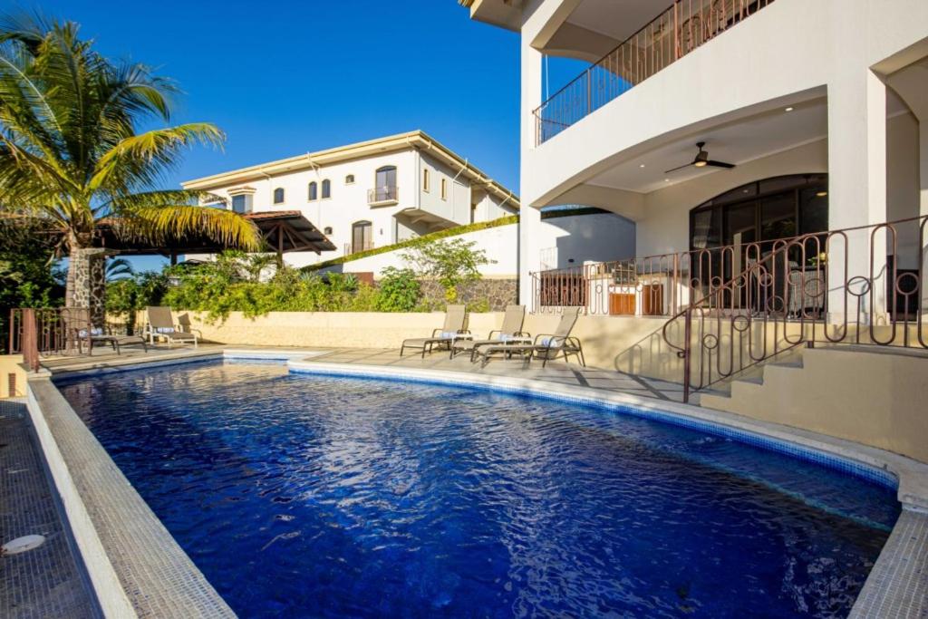 Mariners Point B1 Ocean-view 3br Private Pool