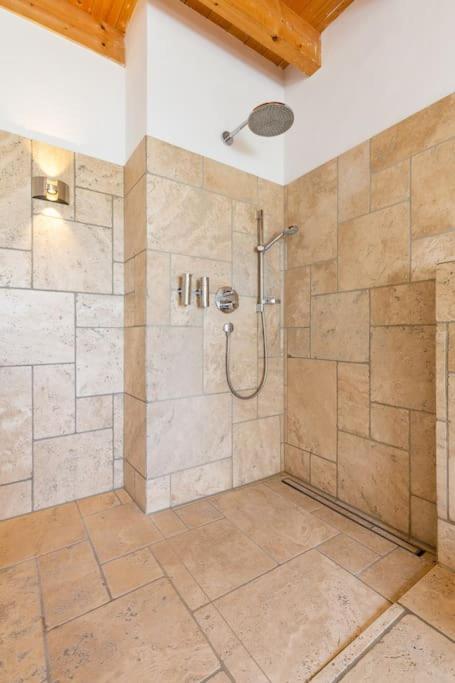 Privat Apartment- Near Strasbourg, Baden Baden