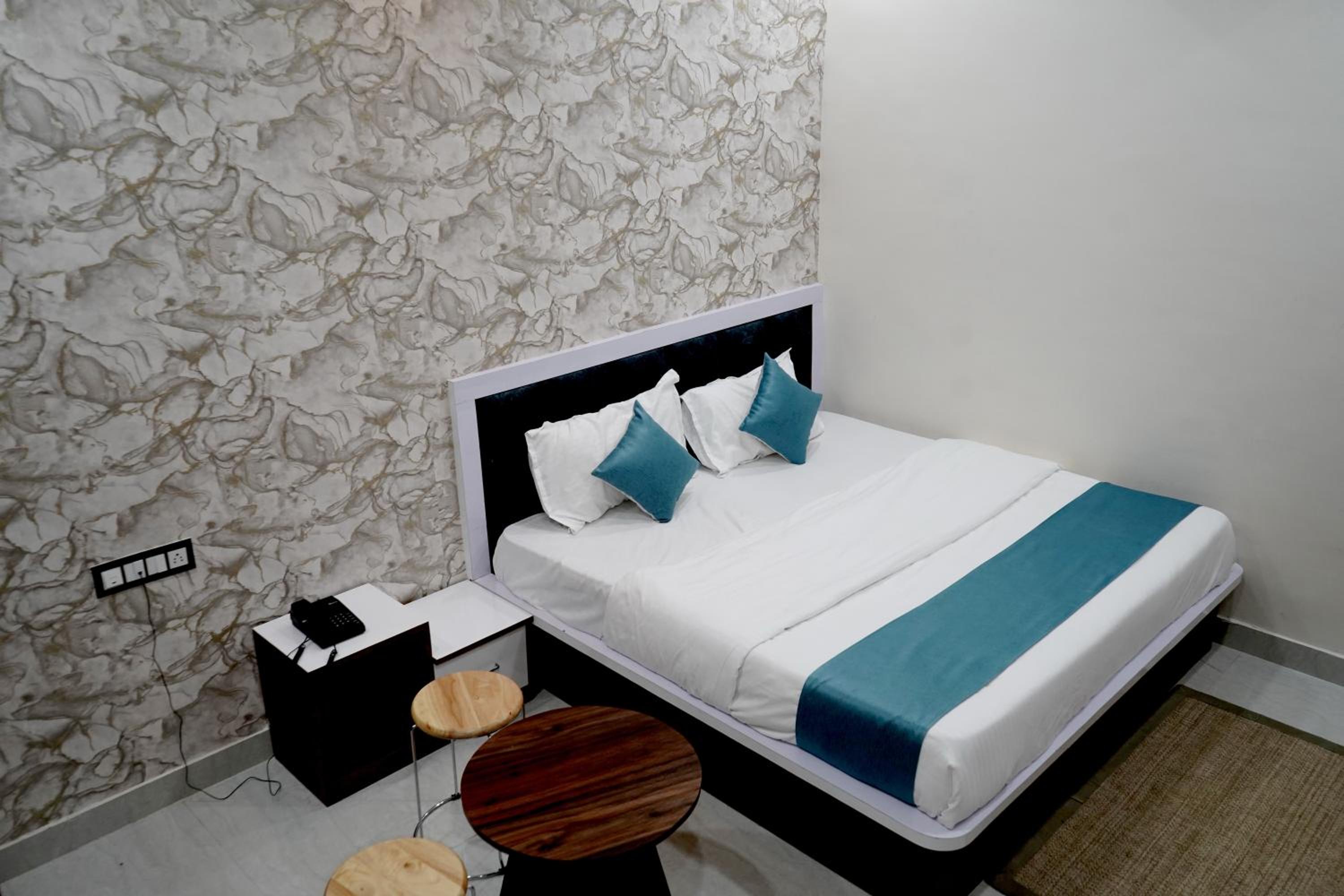 kailash resort
