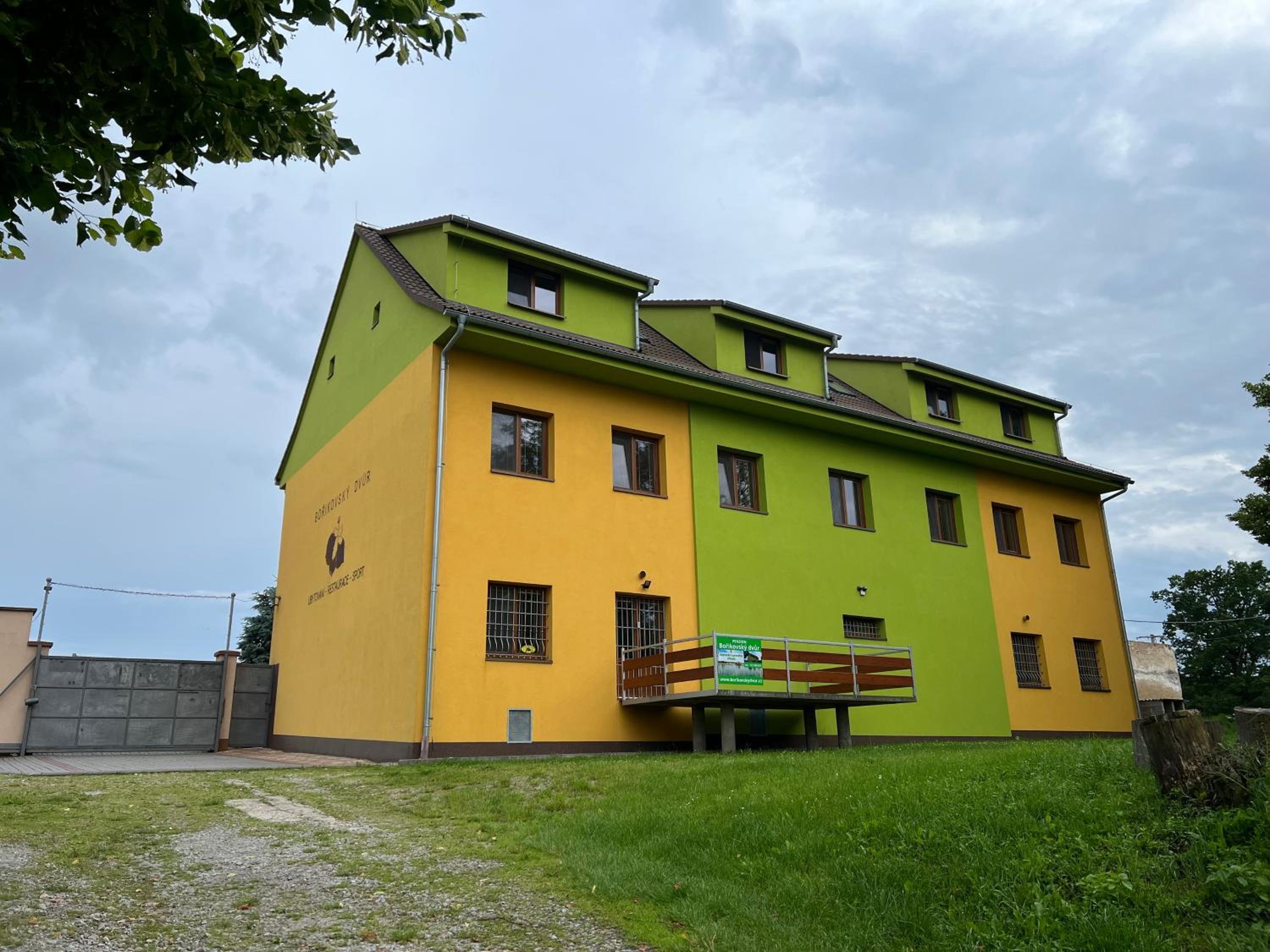 Photo 17