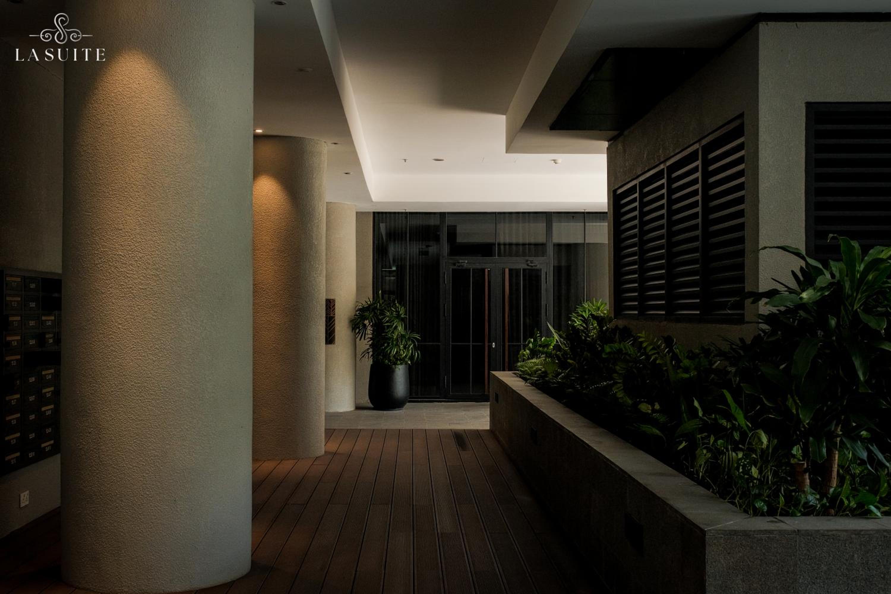 Zenity Complex 5 Star Luxury Resort style of 10 Unit - you can book each Unit with 3br Free Gym and Pool