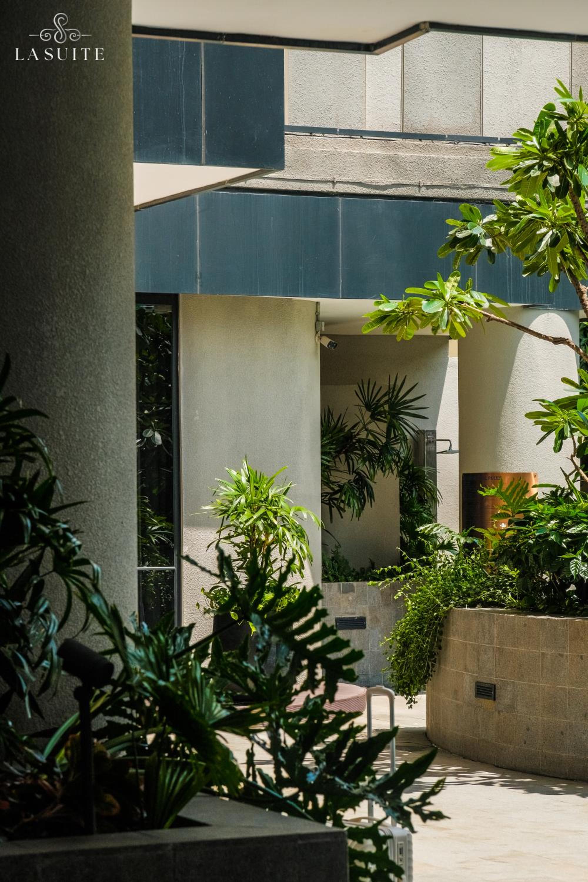Zenity Complex 5 Star Luxury Resort style of 10 Unit - you can book each Unit with 3br Free Gym and Pool